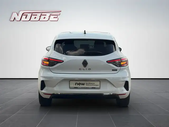 Renault Clio view 4