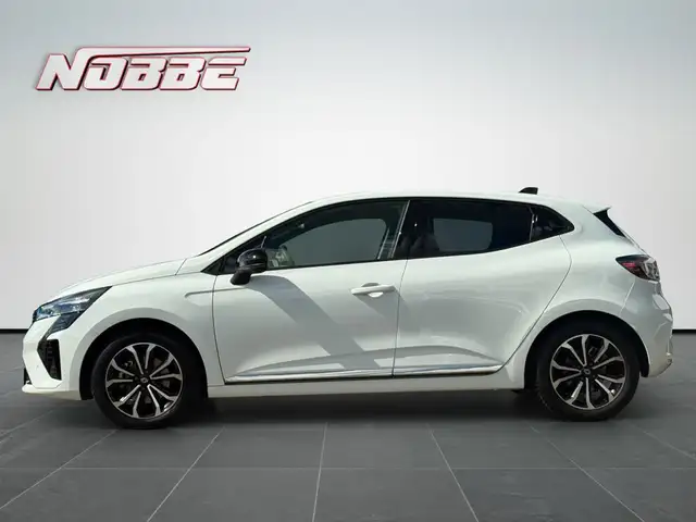 Renault Clio view 2
