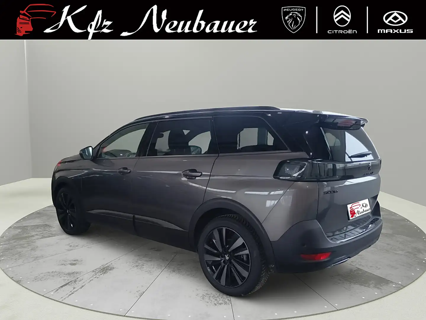 Peugeot 5008 Hybrid 136 e­DSC6 GT Grau - 2