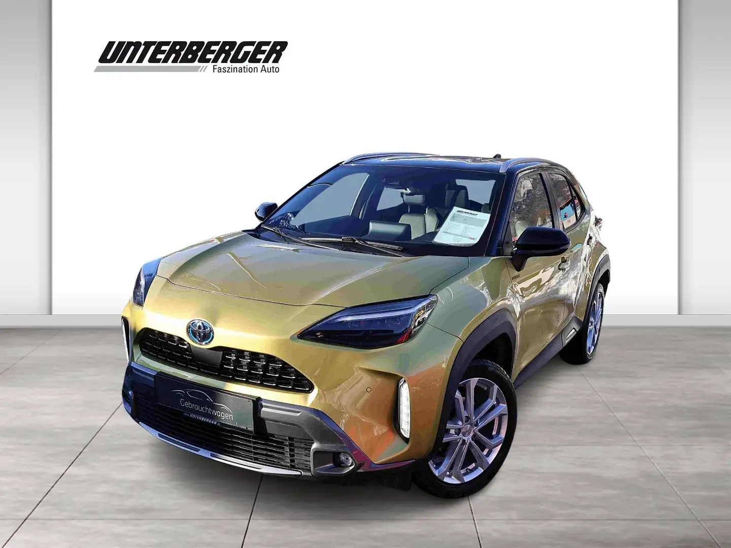 Toyota Yaris Cross 1,5 VVT-i Hybrid AWD Premiere Aut. Gelb - 1