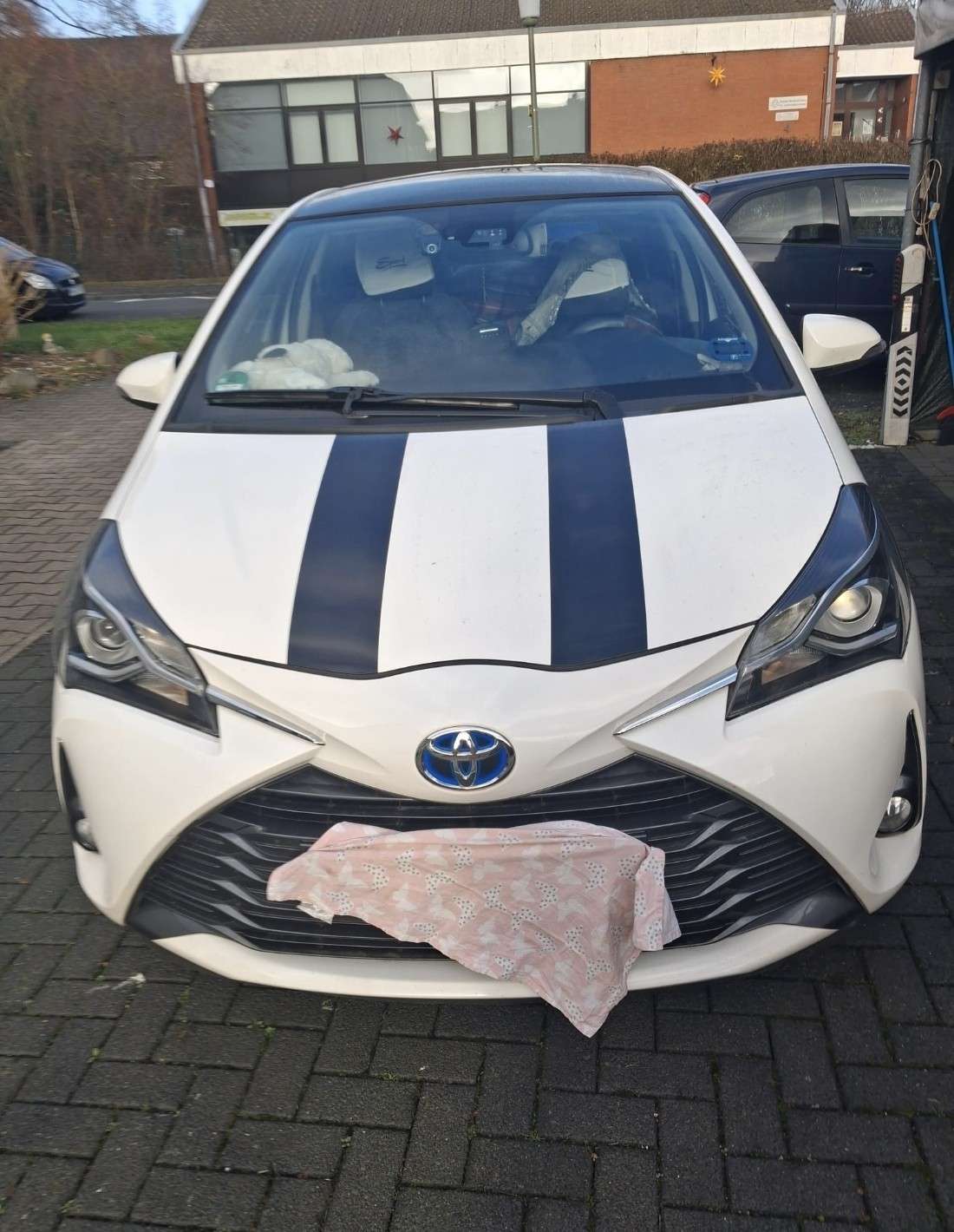 Second hand Toyota Yaris 1.5