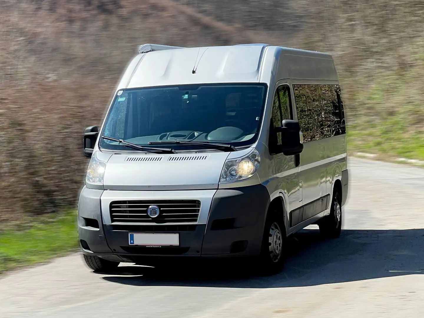 Fiat Ducato Ducato GR-Panorama 33 L2H2 2,3 JTD 120 GR-Panorama Silber - 1