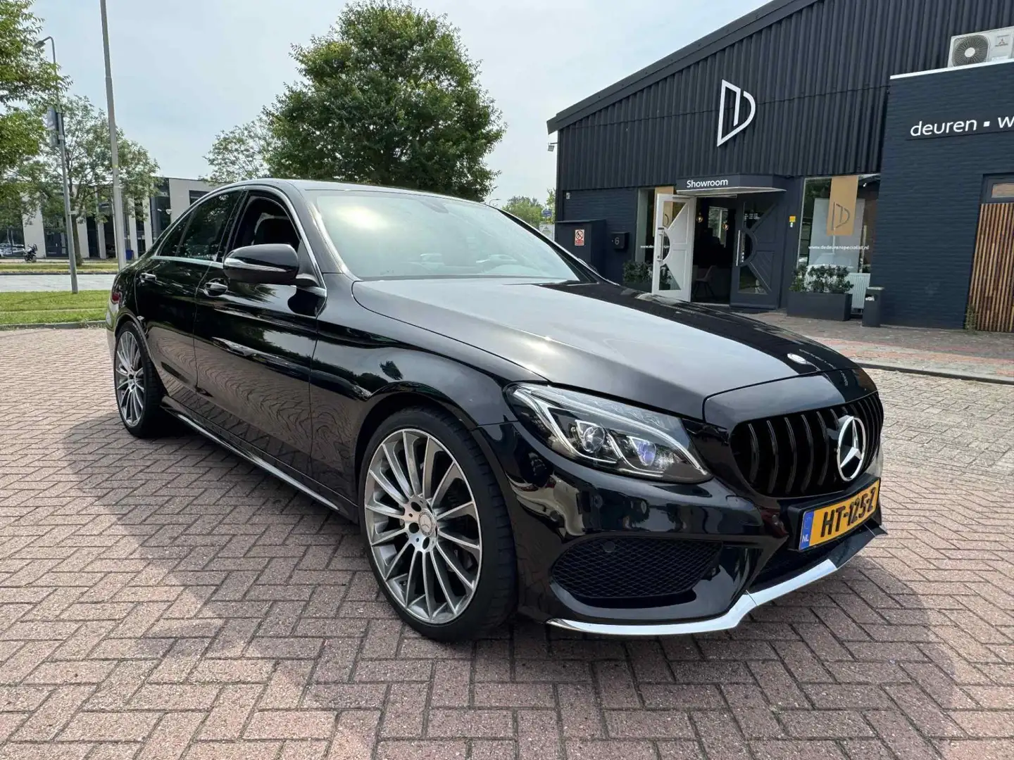 Mercedes-Benz C 63 AMG 180 Pakket \ Zwart - 2