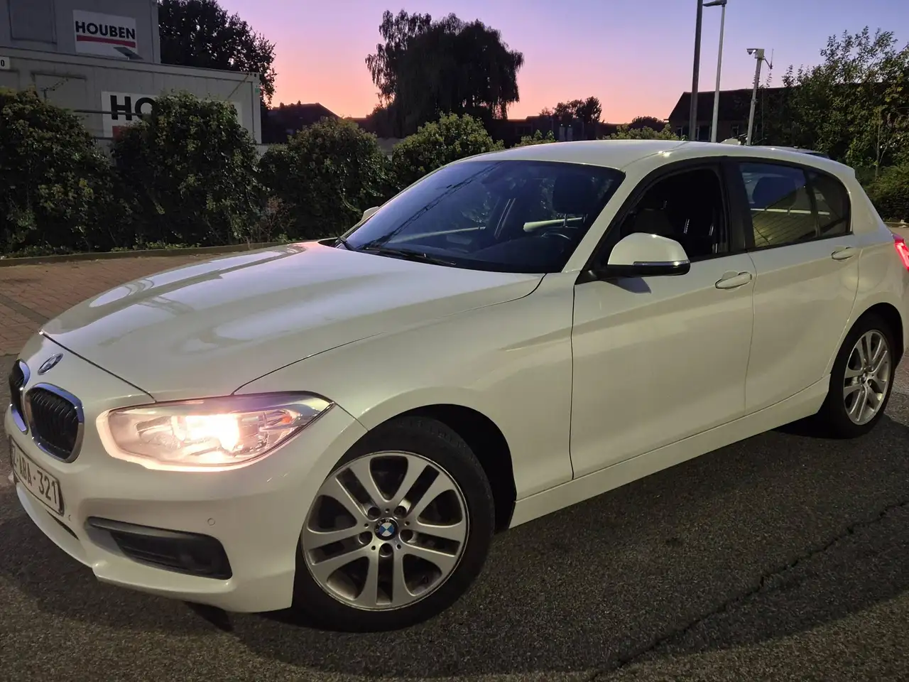 BMW 118