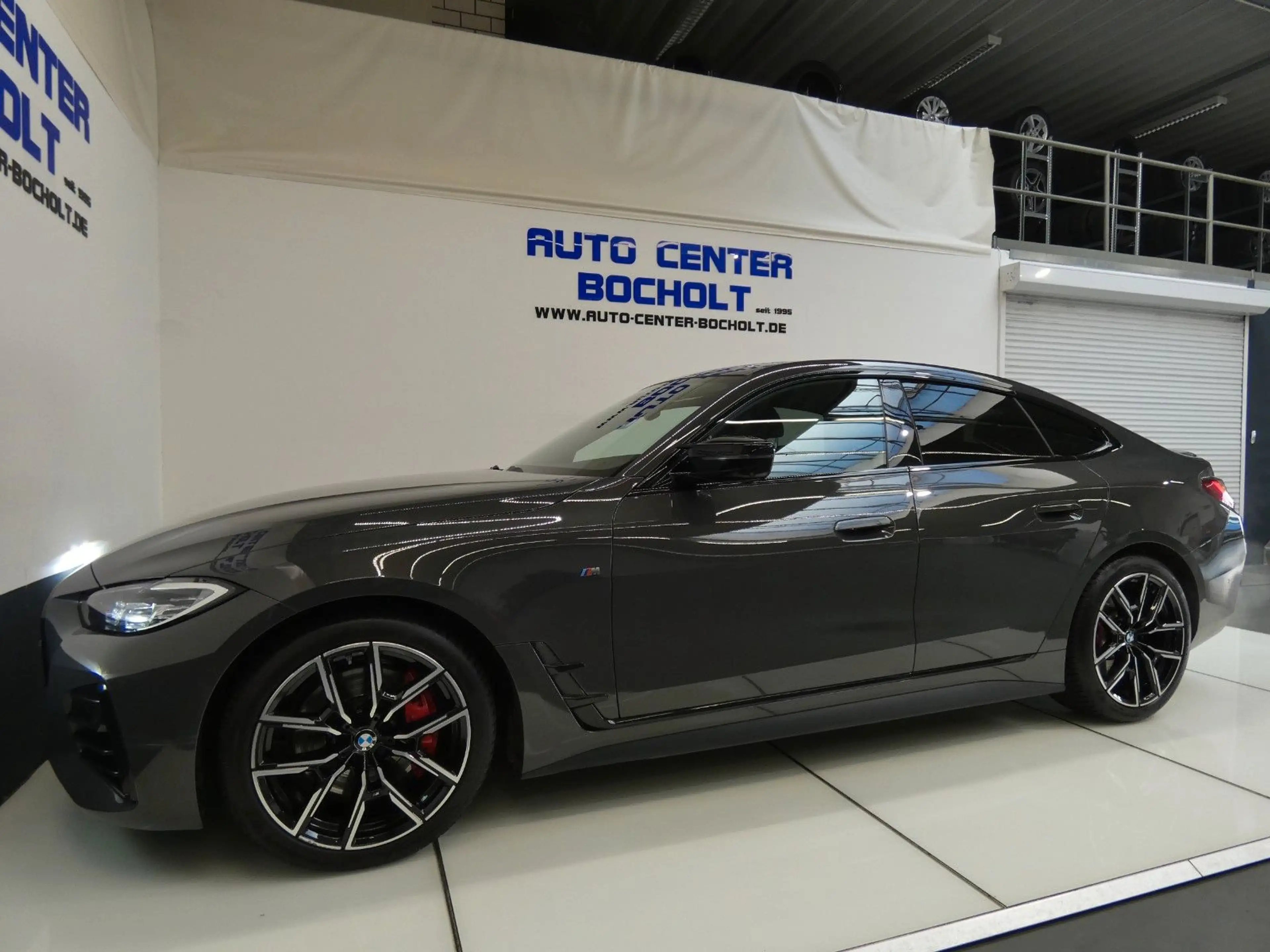 BMW M4 i xDrive*M Sport*LM19*DAB*360Kamera — photo 12