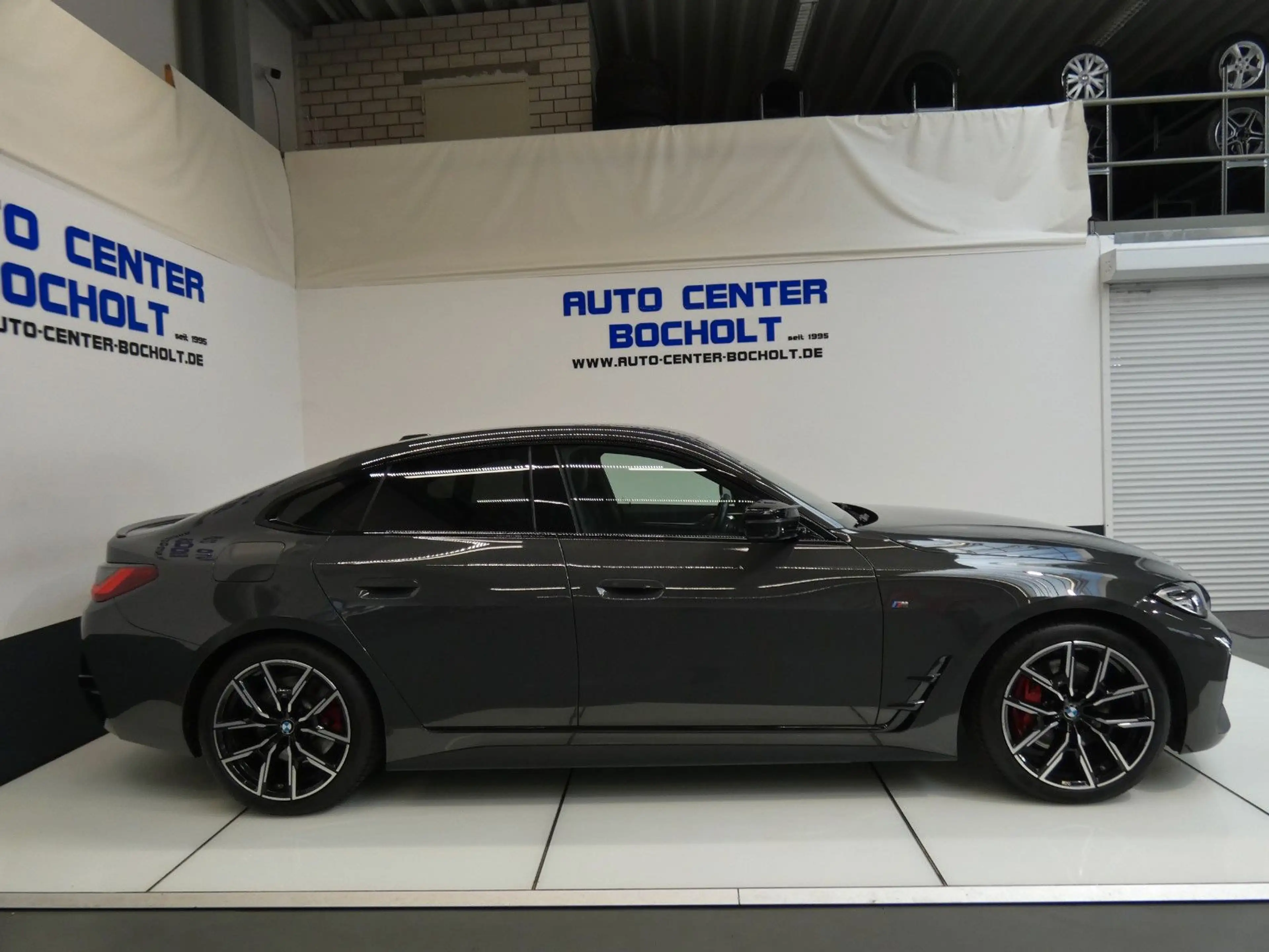 BMW M4 i xDrive*M Sport*LM19*DAB*360Kamera — photo 6