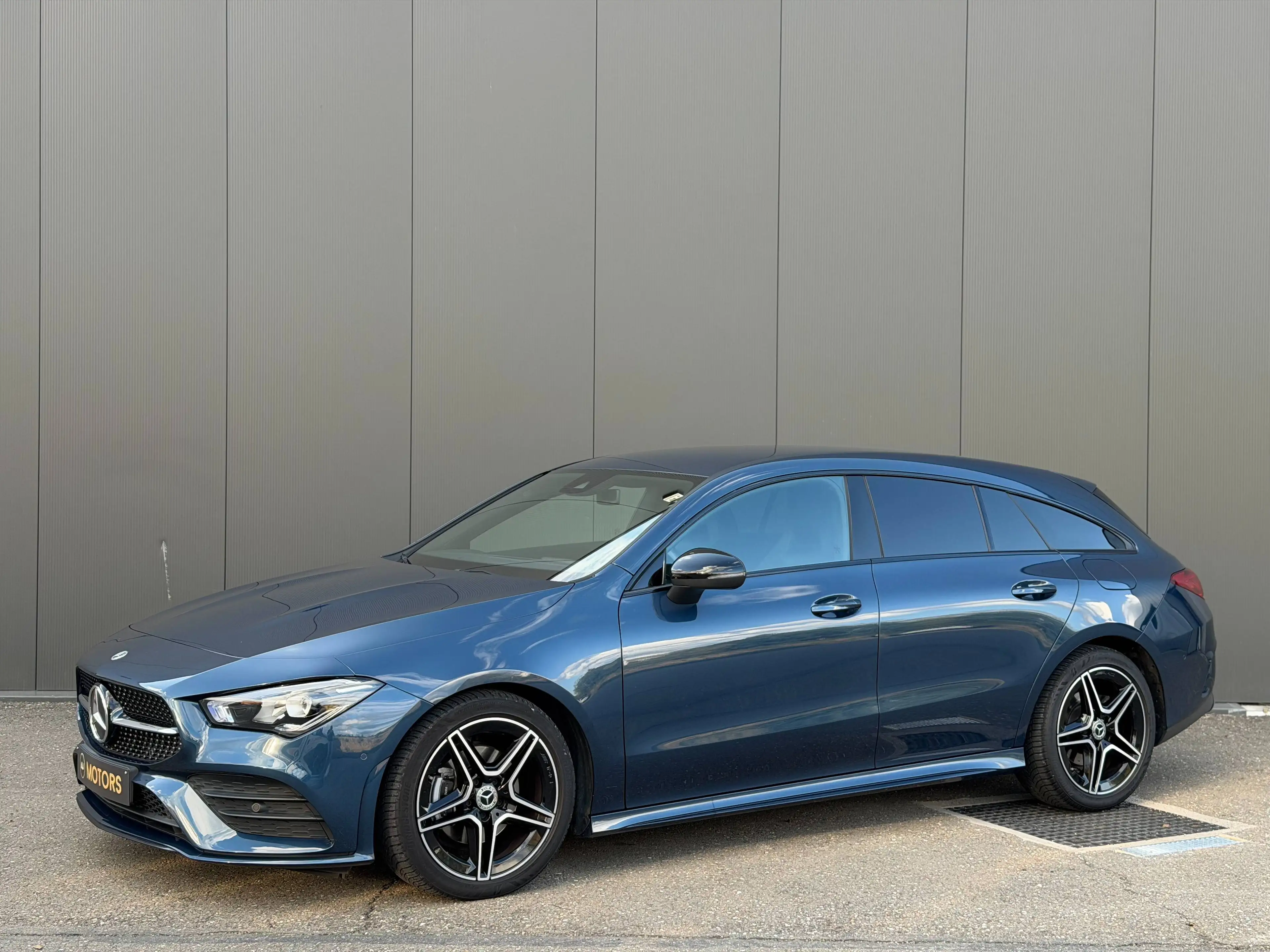 Mercedes-Benz CLA 180 d Shooting Brake 2.0 116cv - Pack AMG - Camera — photo 3
