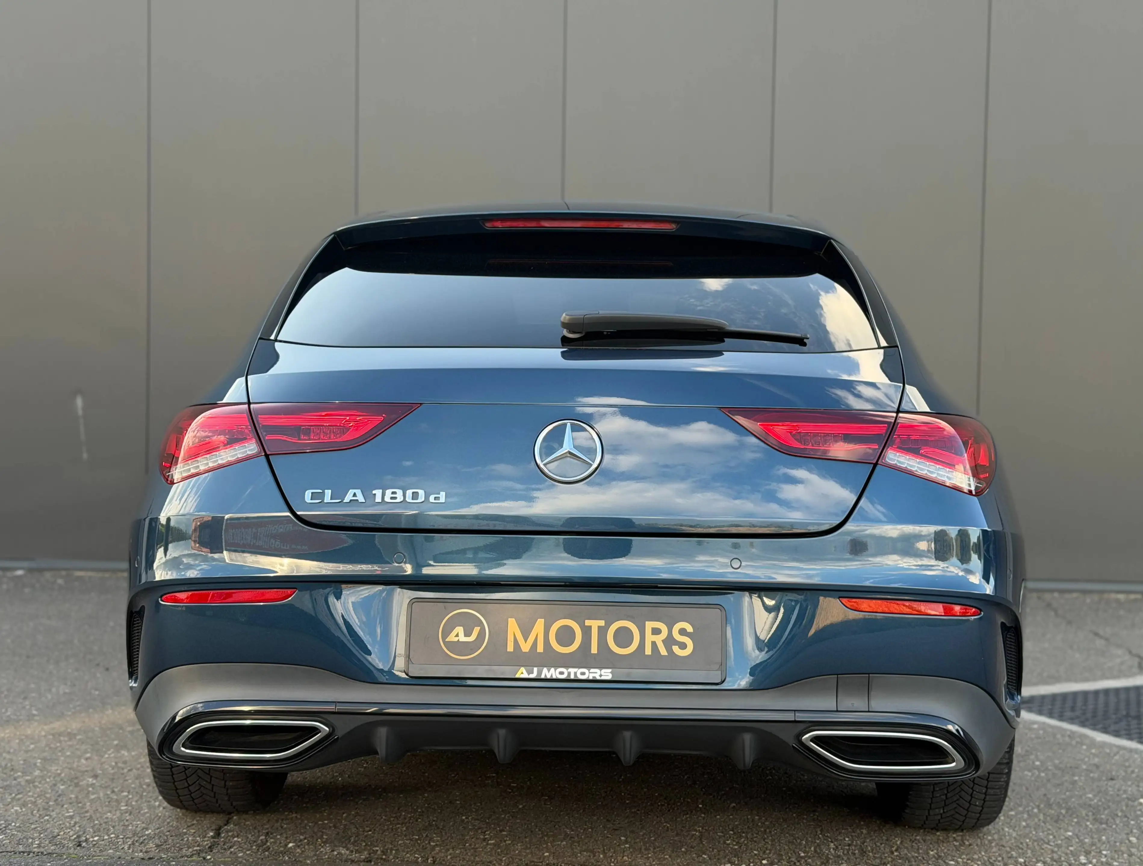 Mercedes-Benz CLA 180 d Shooting Brake 2.0 116cv - Pack AMG - Camera — photo 7