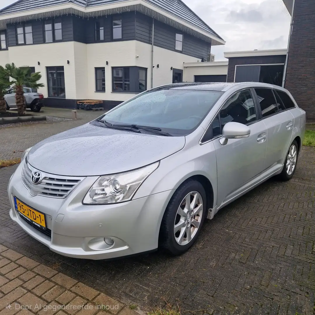 Toyota Avensis Avensis 2.0 VVTi Pan. Bns Sp Zilver - 1
