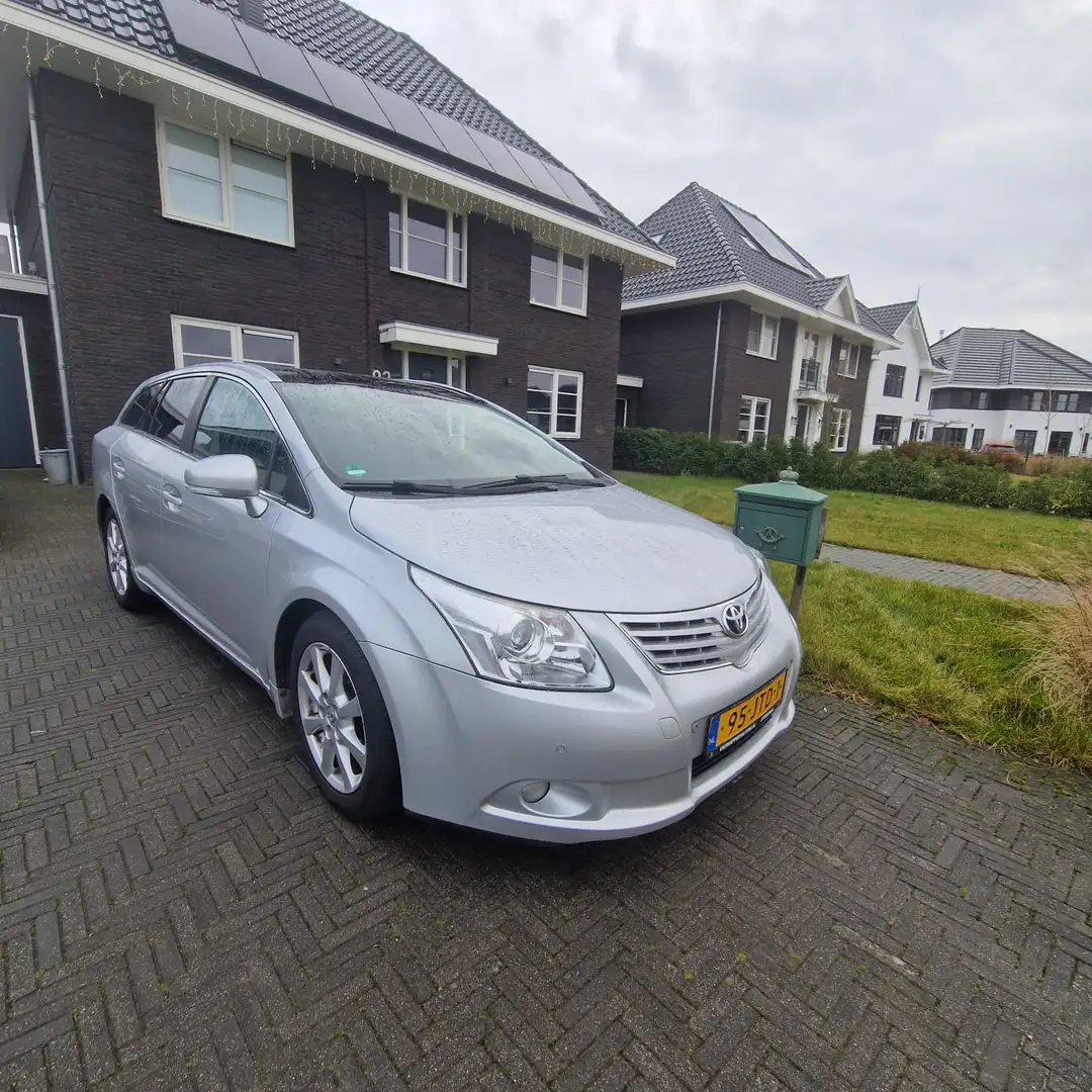 Toyota Avensis Avensis 2.0 VVTi Pan. Bns Sp Zilver - 2