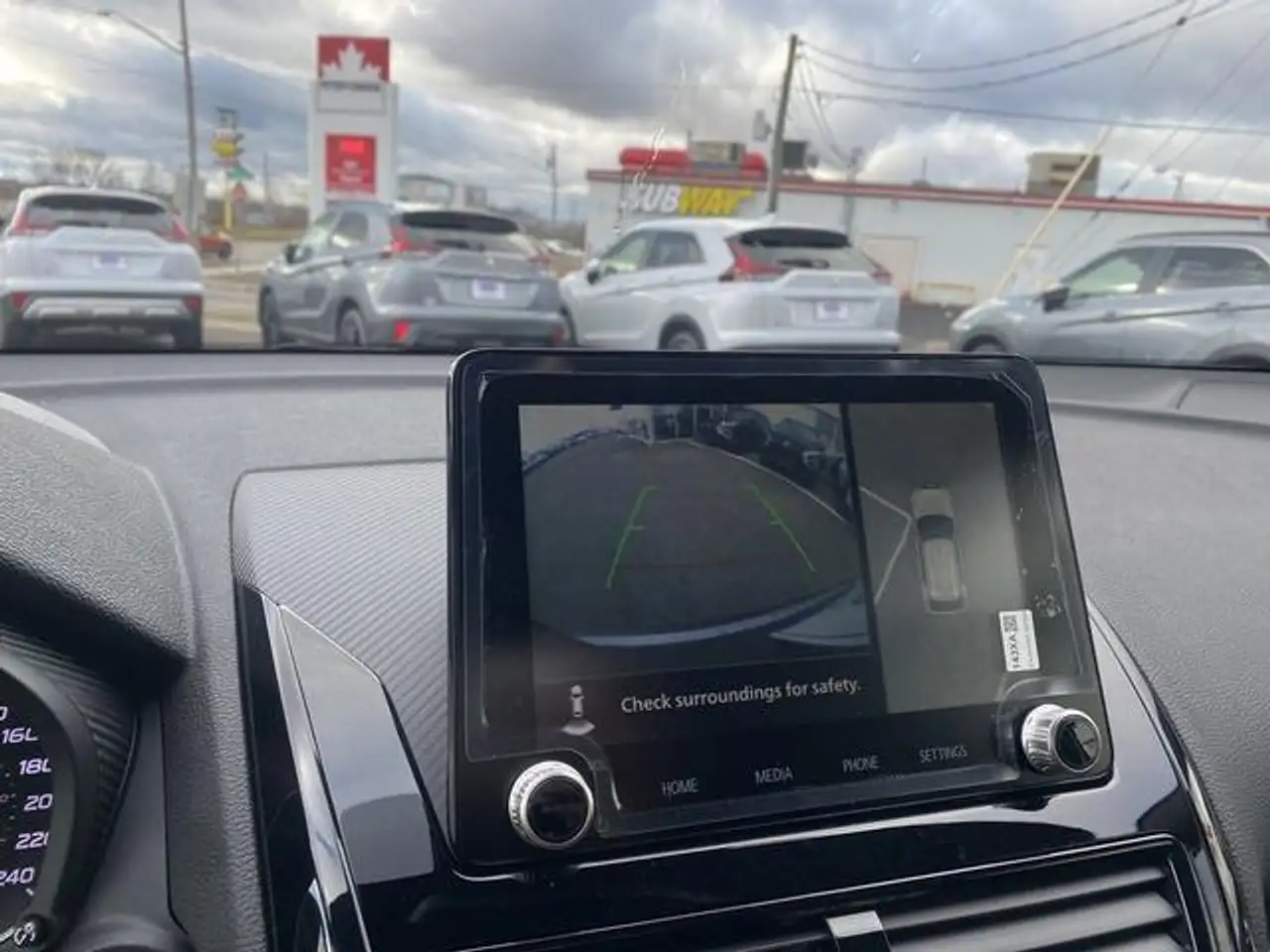 Mitsubishi Eclipse Cross снимка Mitsubishi Eclipse Cross