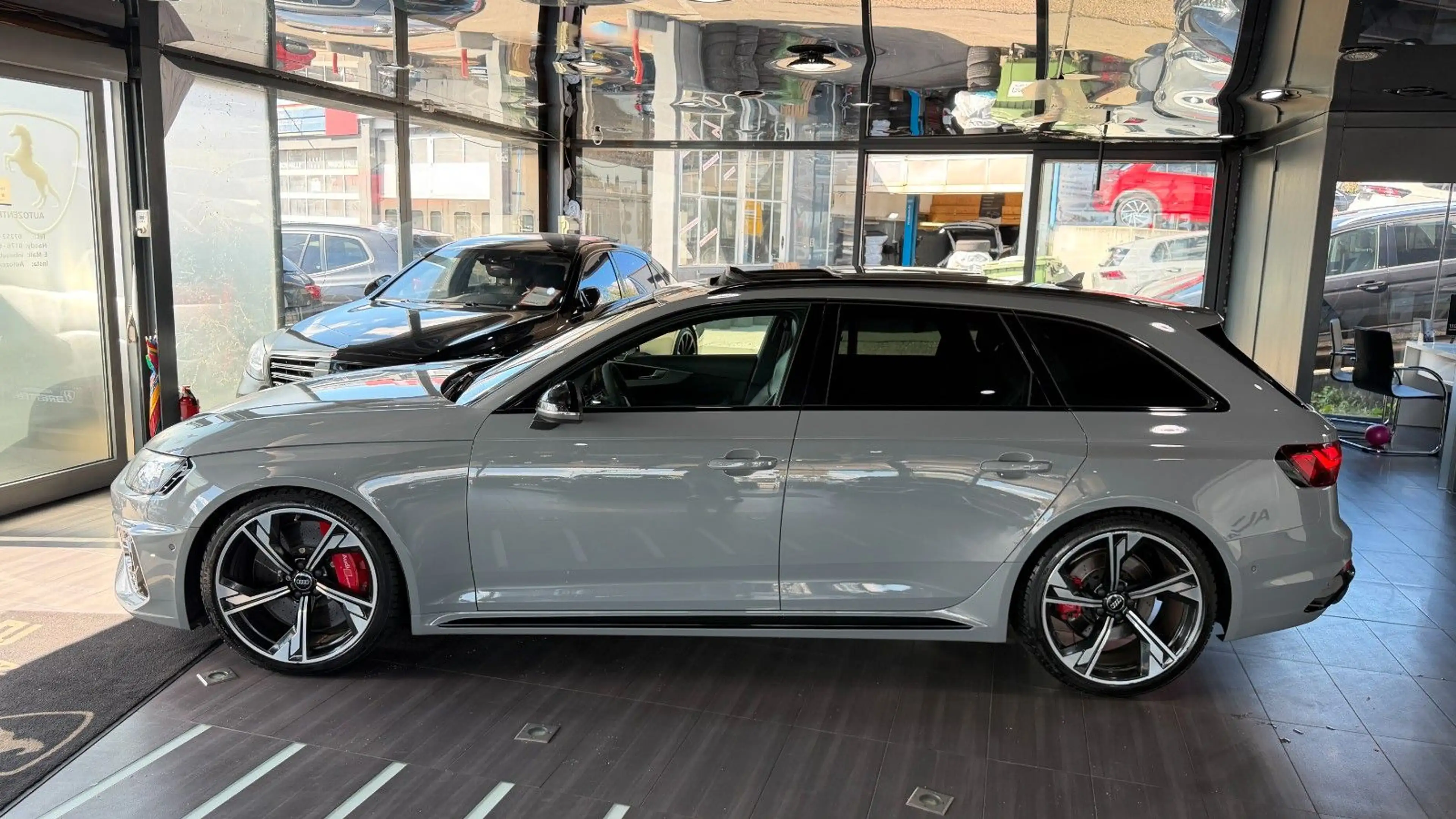 Audi RS4 Avant Pano*Quattro*HuD*ACC*360°*B&O*Matrix — photo 8