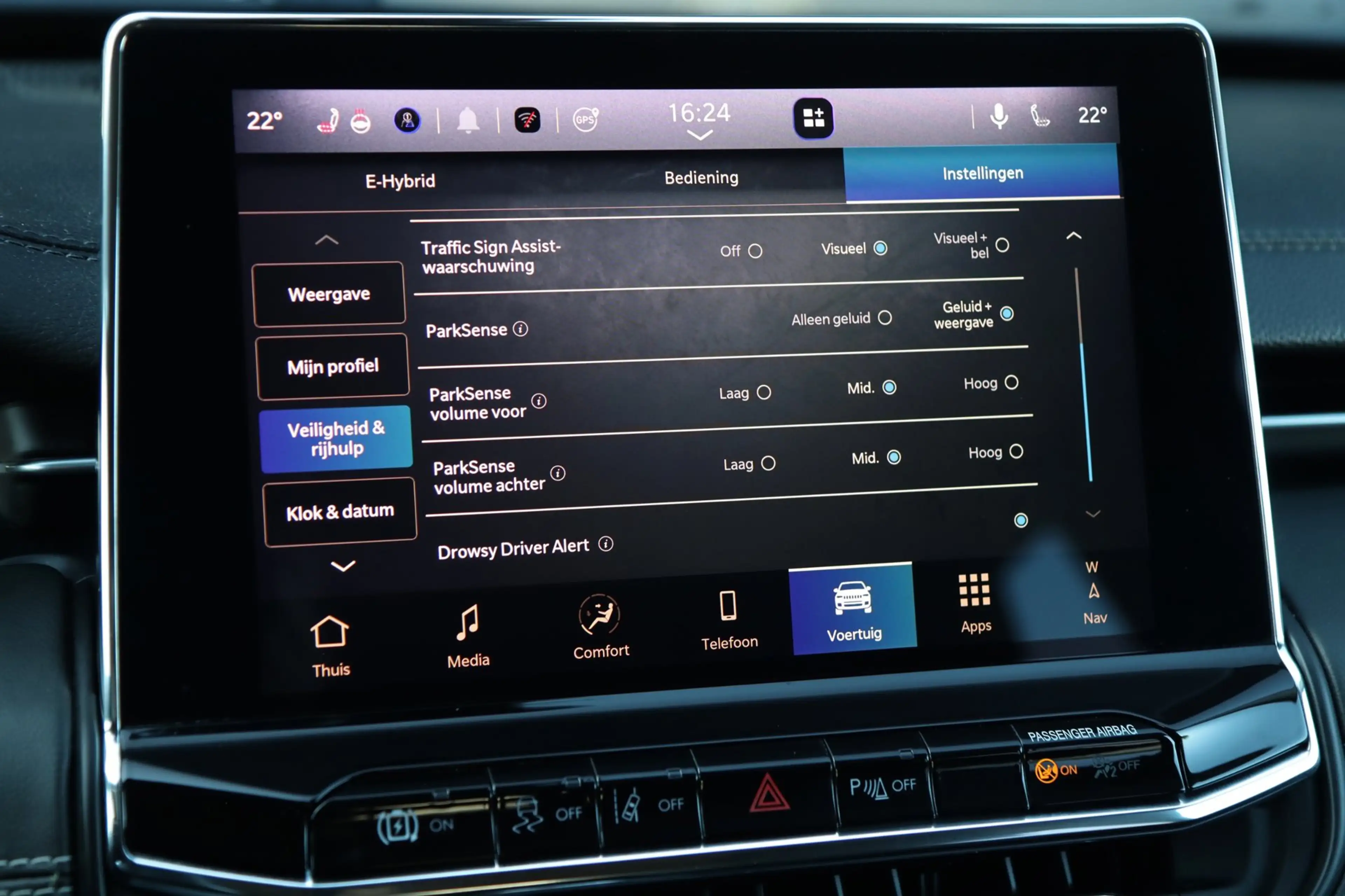 Jeep Compass 4xe 240 Plug-in Hybrid Electric S / PANO / ACC / K — photo 14