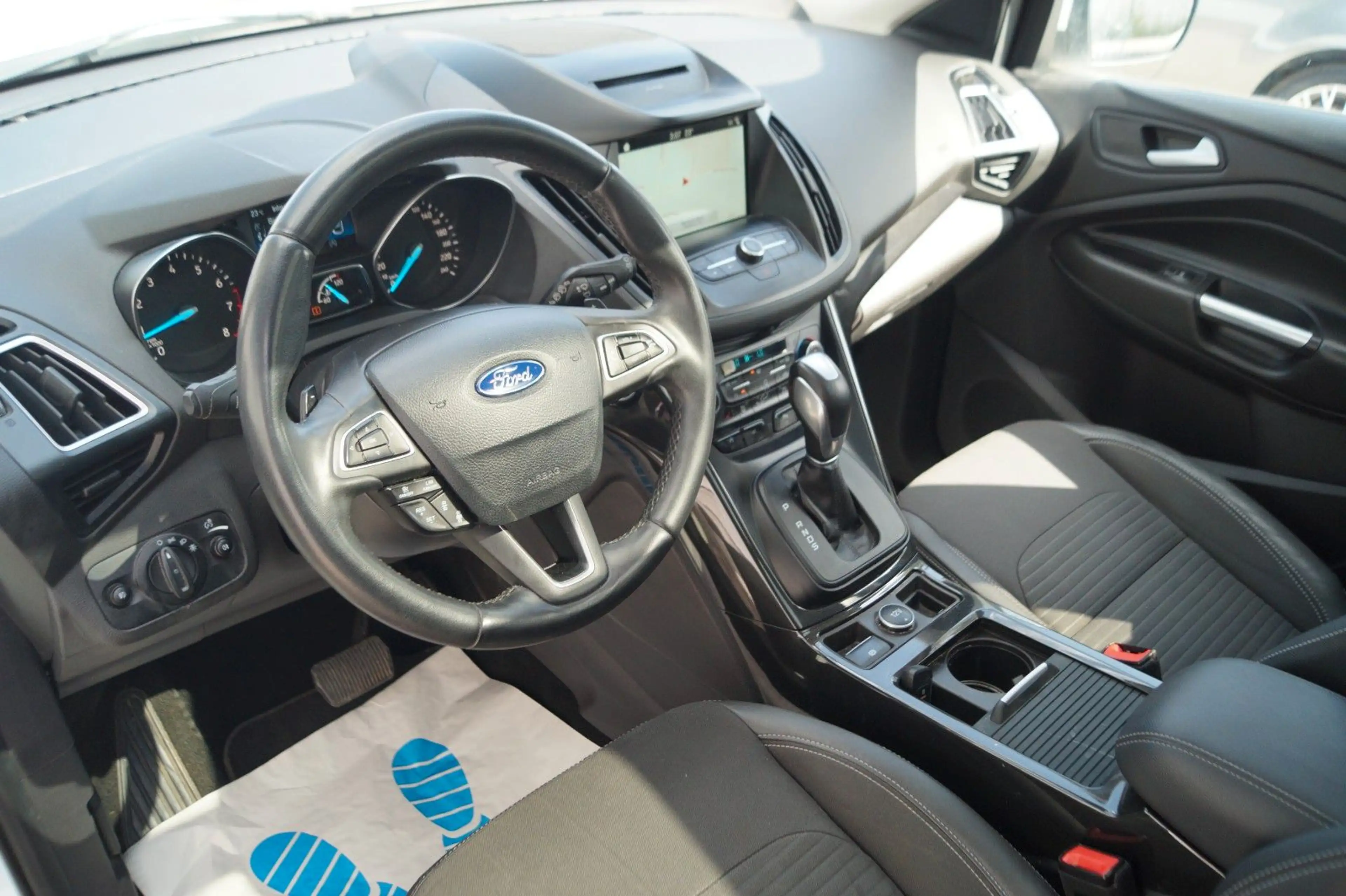 Ford Kuga Titanium 4WD|ACC|Autom.|Pano|AHK| — photo 10