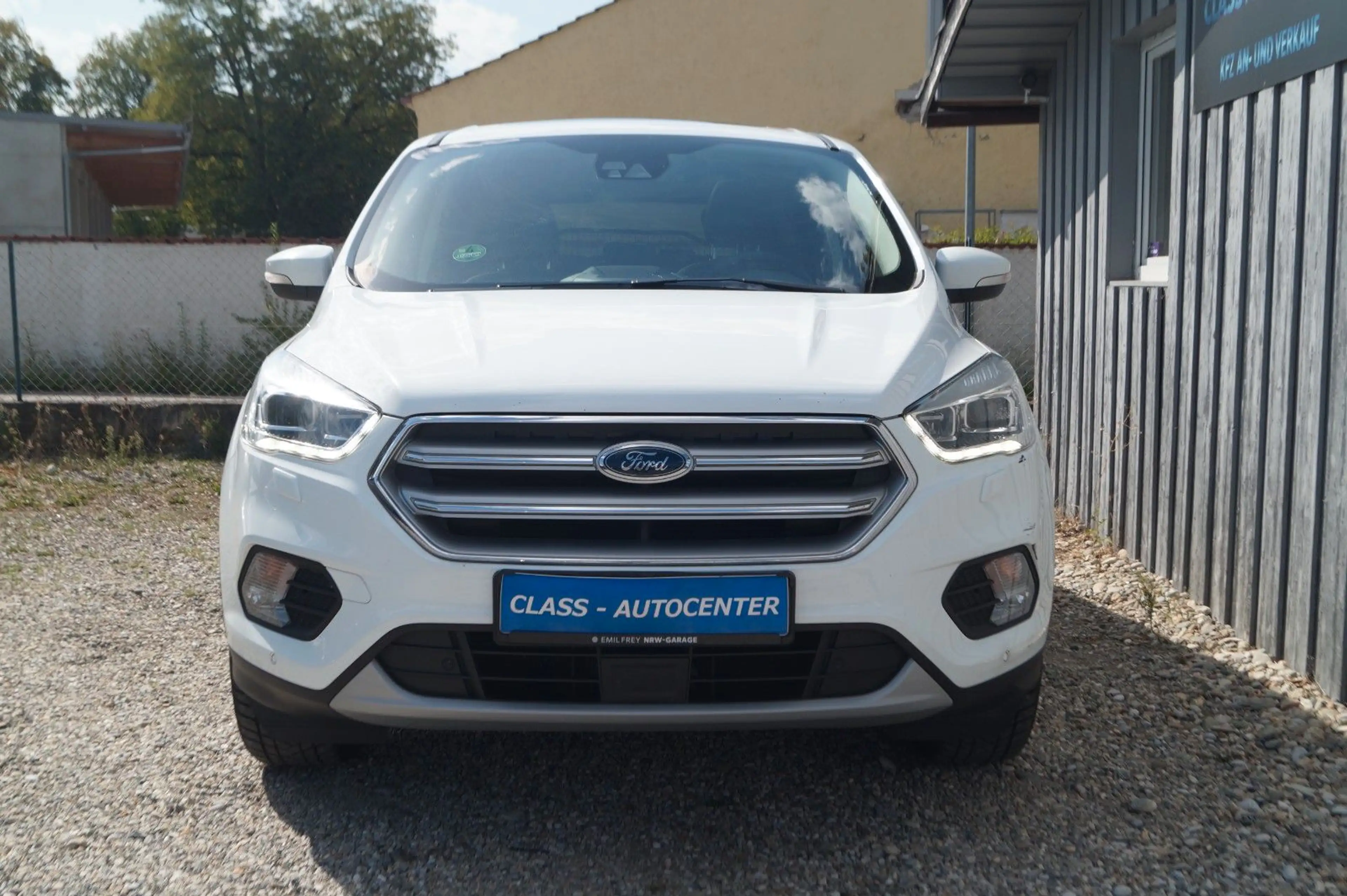 Ford Kuga Titanium 4WD|ACC|Autom.|Pano|AHK| — photo 3