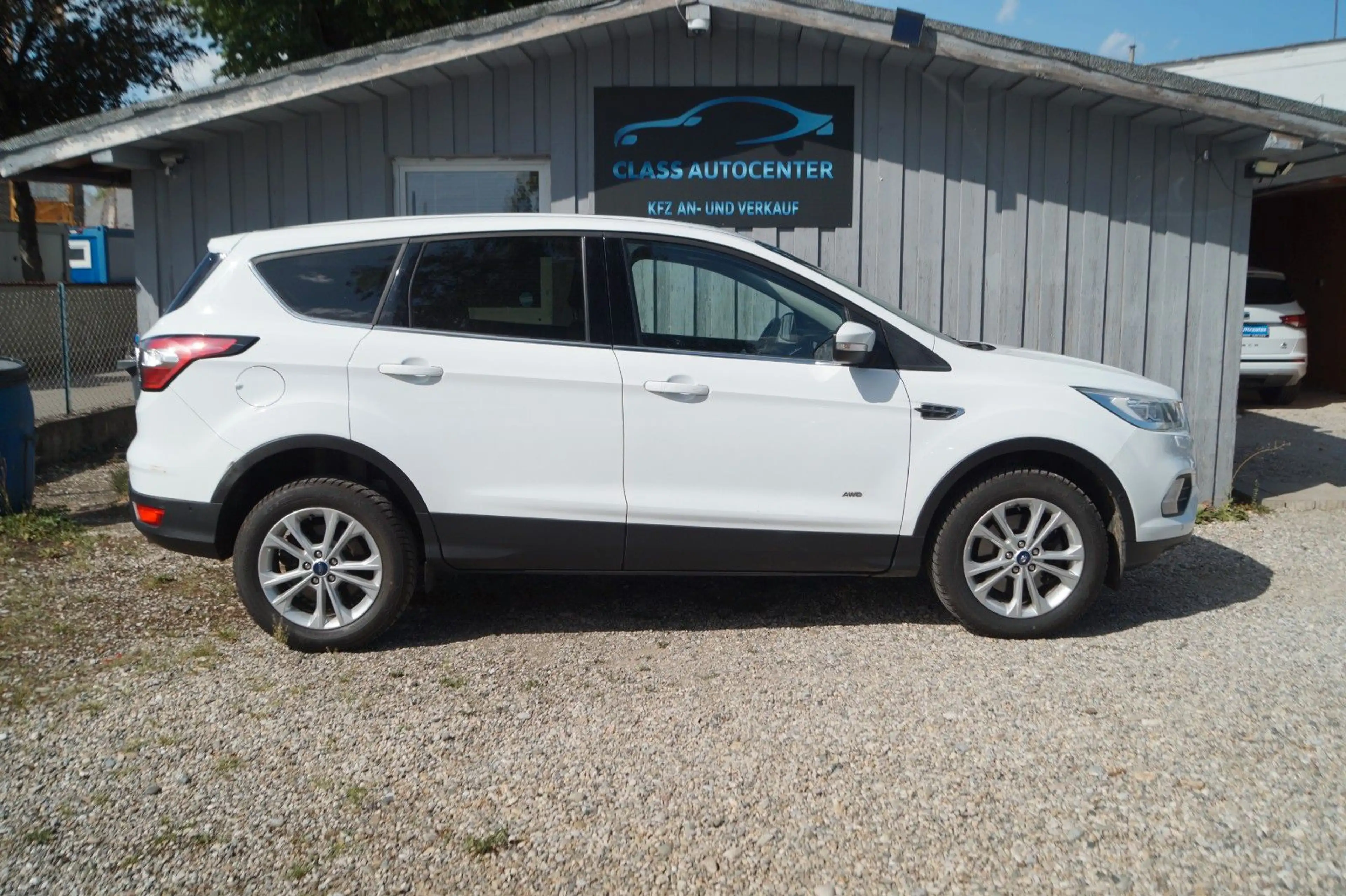 Ford Kuga Titanium 4WD|ACC|Autom.|Pano|AHK| — photo 4