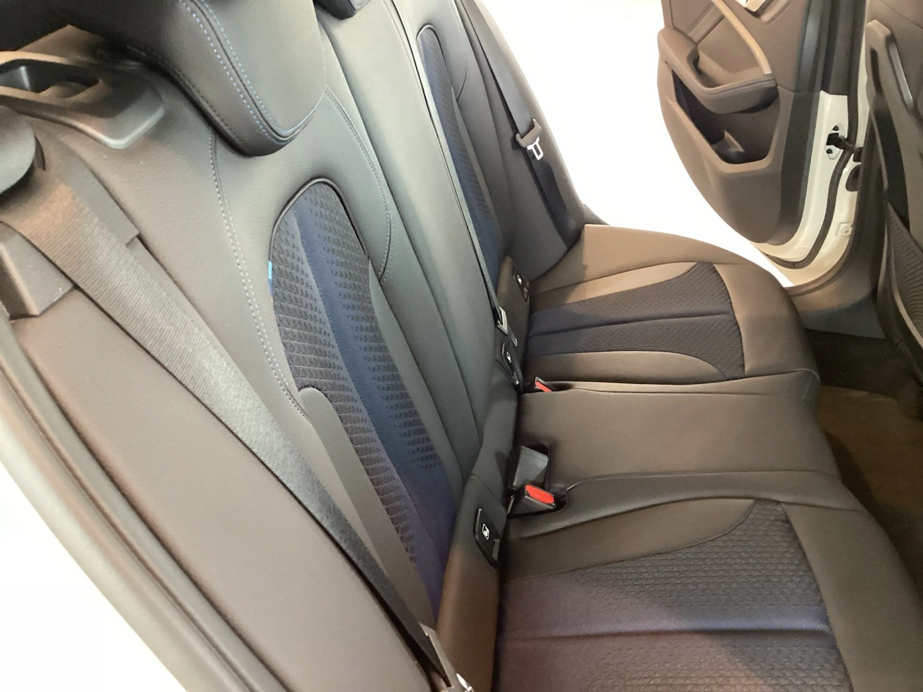 BMW 135 M135i xDrive Hatch — photo 15