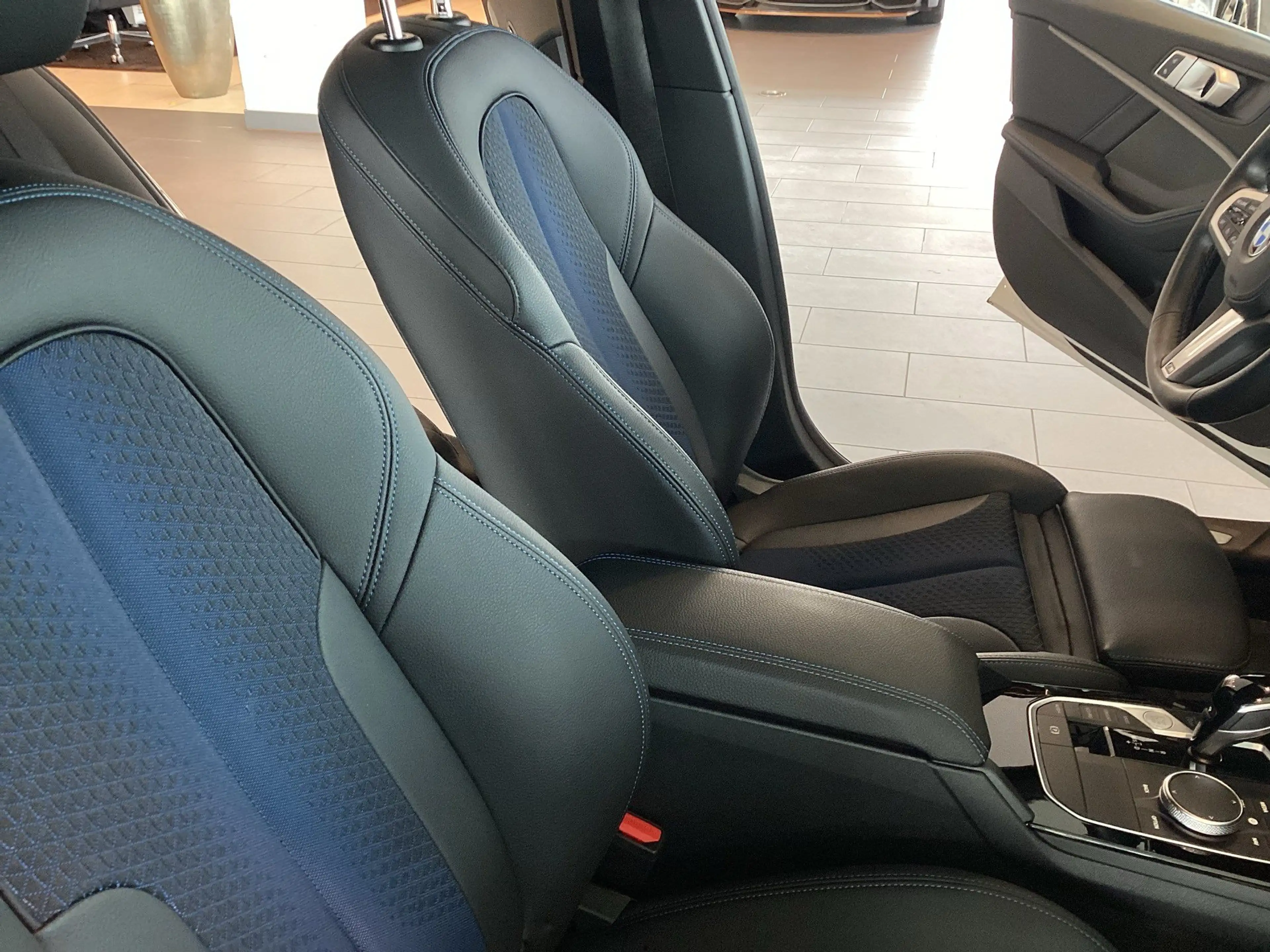 BMW 135 M135i xDrive Hatch — photo 12