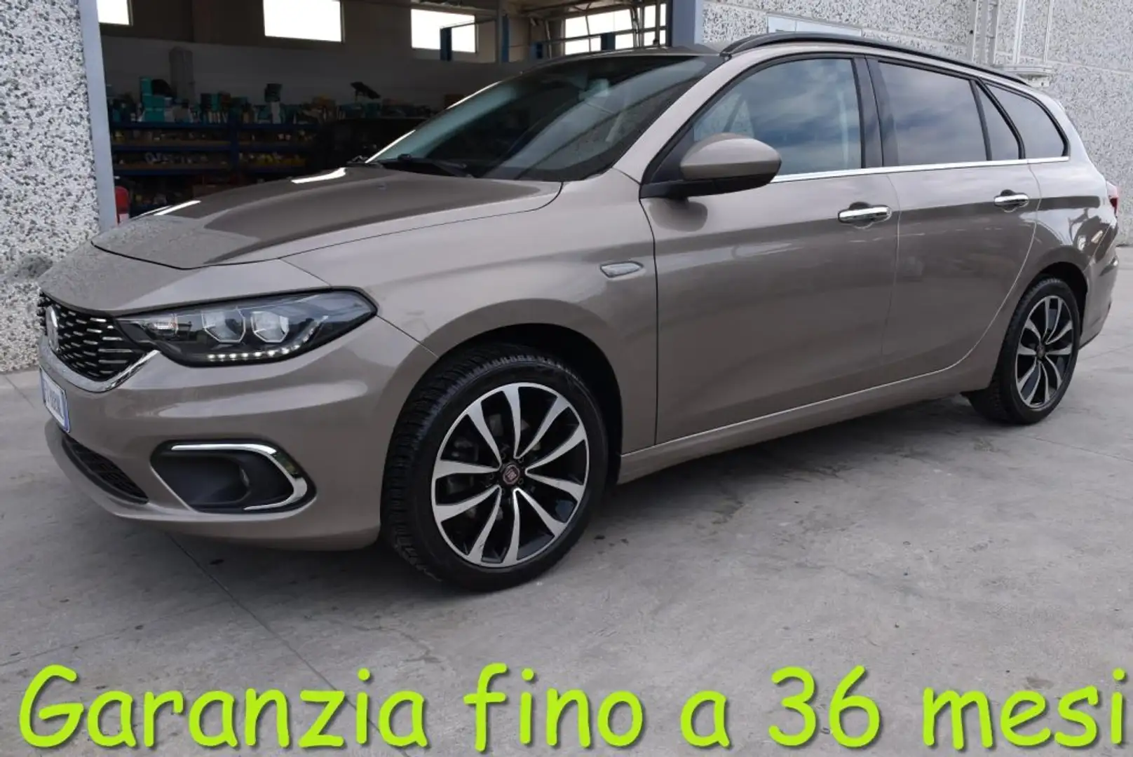 Fiat Tipo 1.3 Mjt S&S SW Lounge *Pelle,Retrocamera* Gris - 1