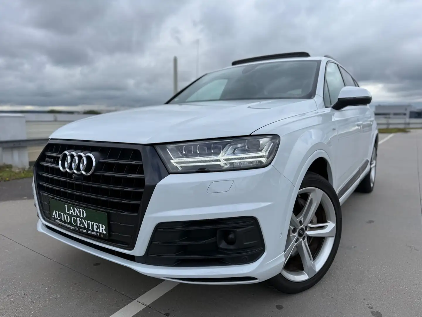 Audi Q7 3.0 TDI QUAT*S-LINE*NACHT*PANO*7-SITZ*AHK*ACC Blanc - 1