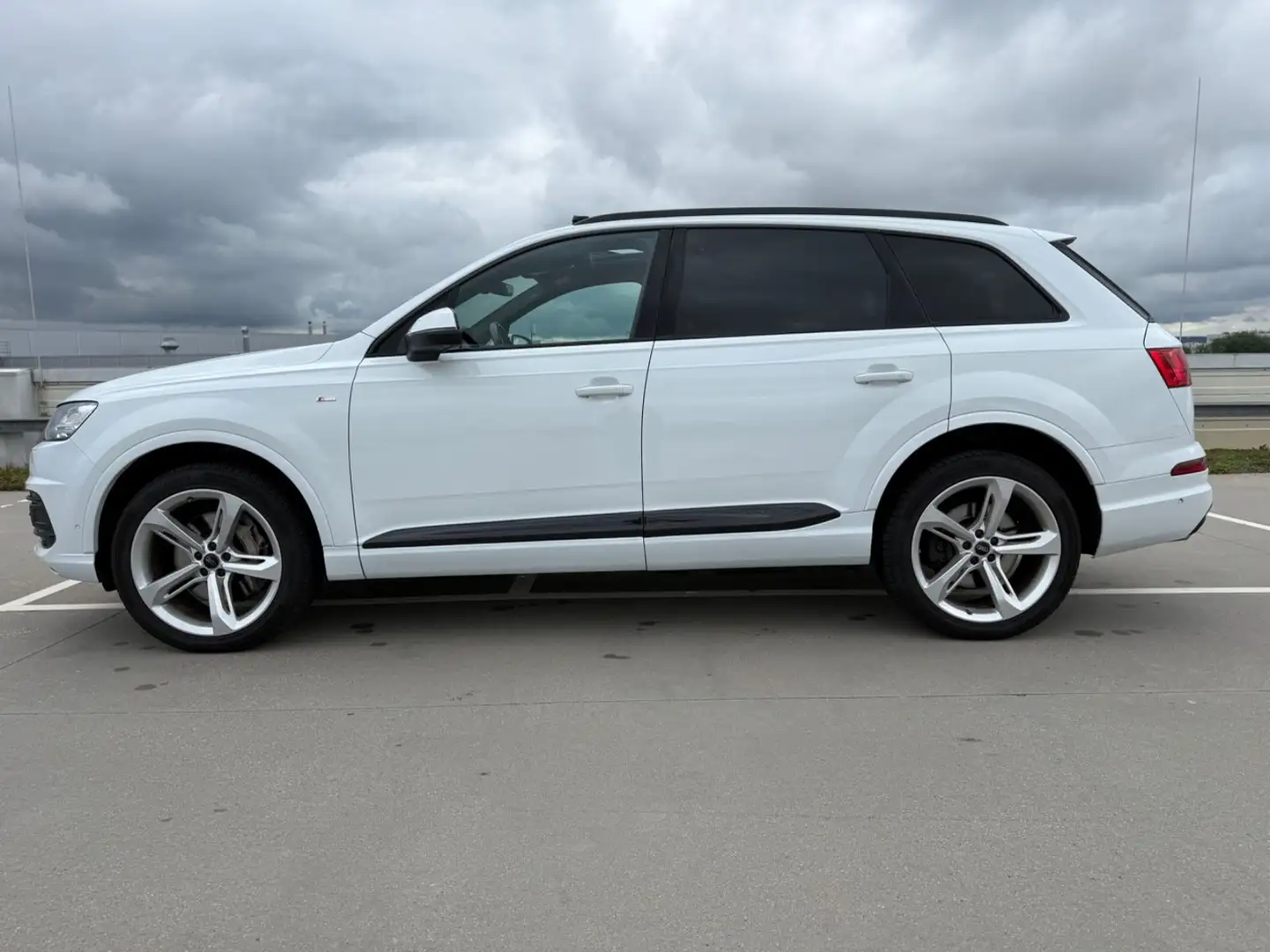 Audi Q7 3.0 TDI QUAT*S-LINE*NACHT*PANO*7-SITZ*AHK*ACC Blanc - 2