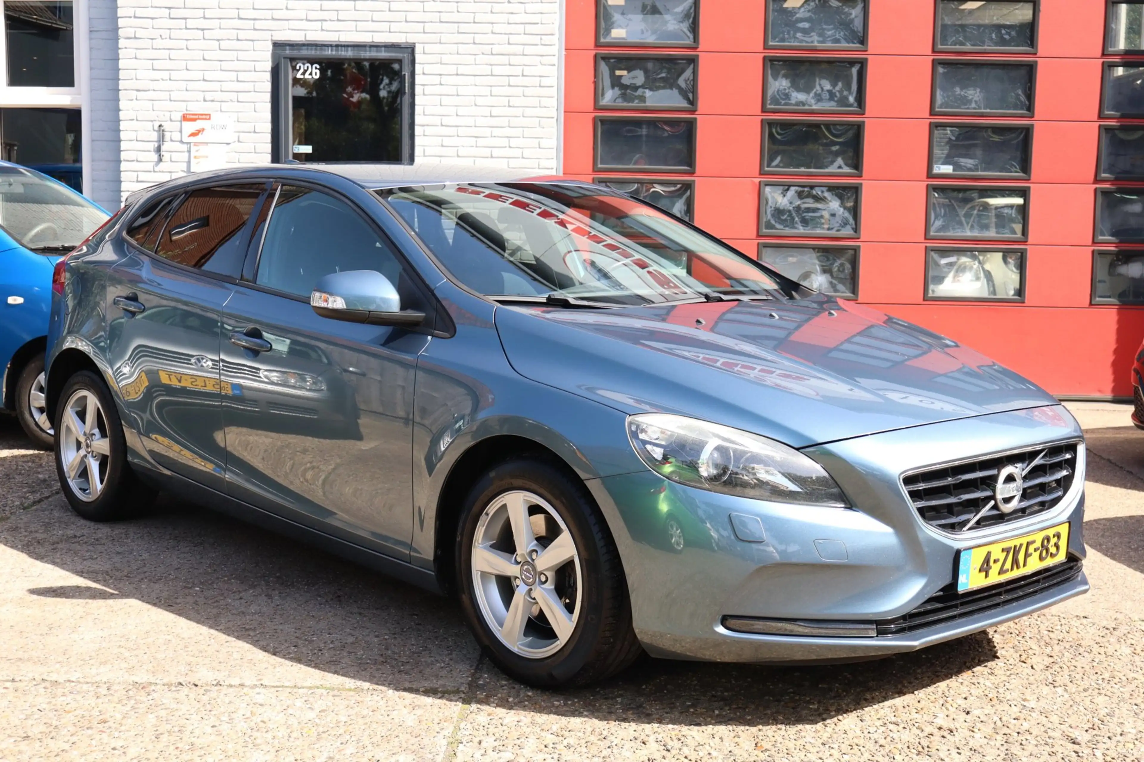 Volvo V40 1.6 T2 Summum - Navi - Stoelverwarming — photo 11