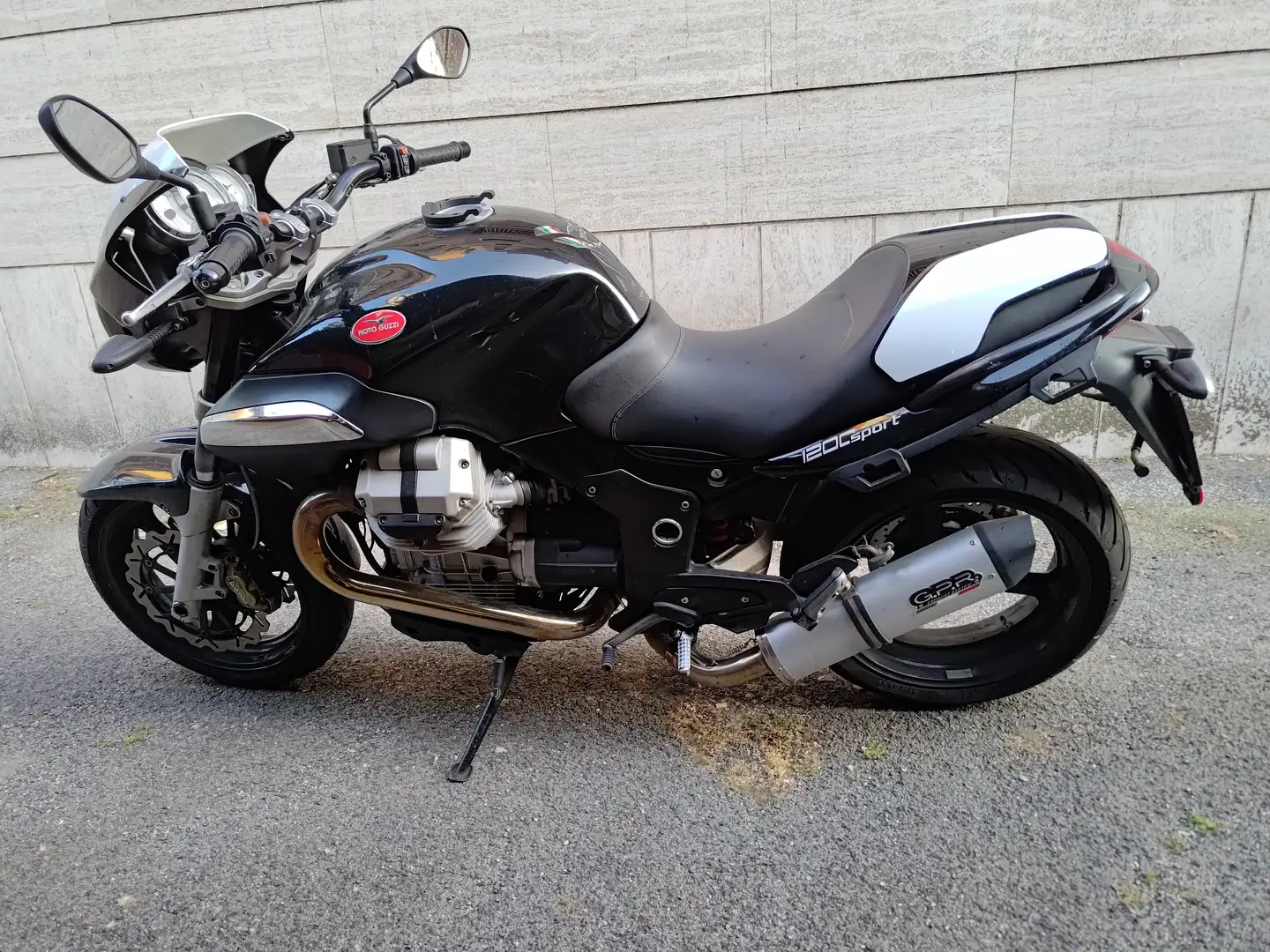 Moto Guzzi 1200 Sport Nero - 2