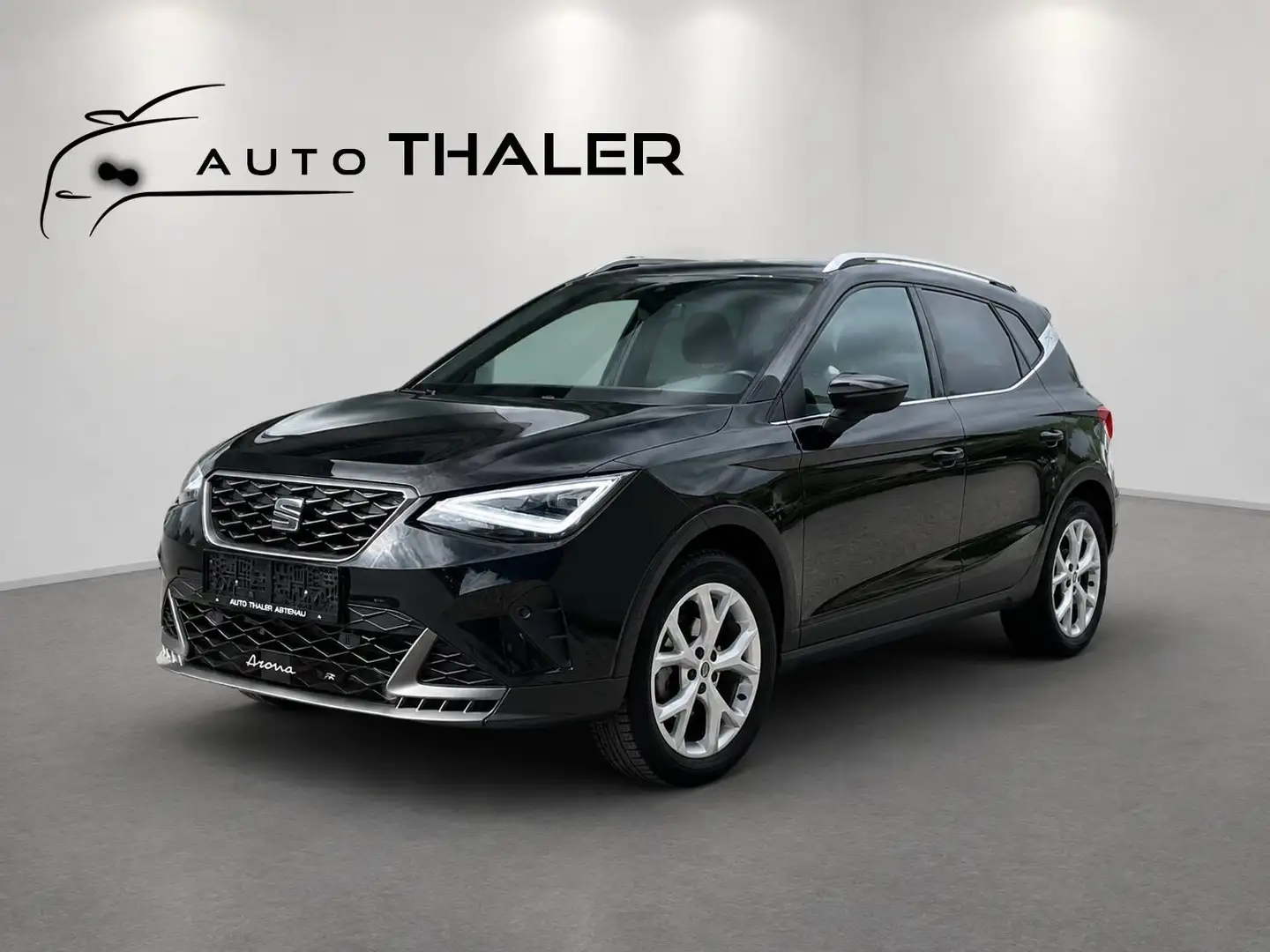 SEAT Arona FR 1,0 TSI 110 PS Benzin Schwarz - 1
