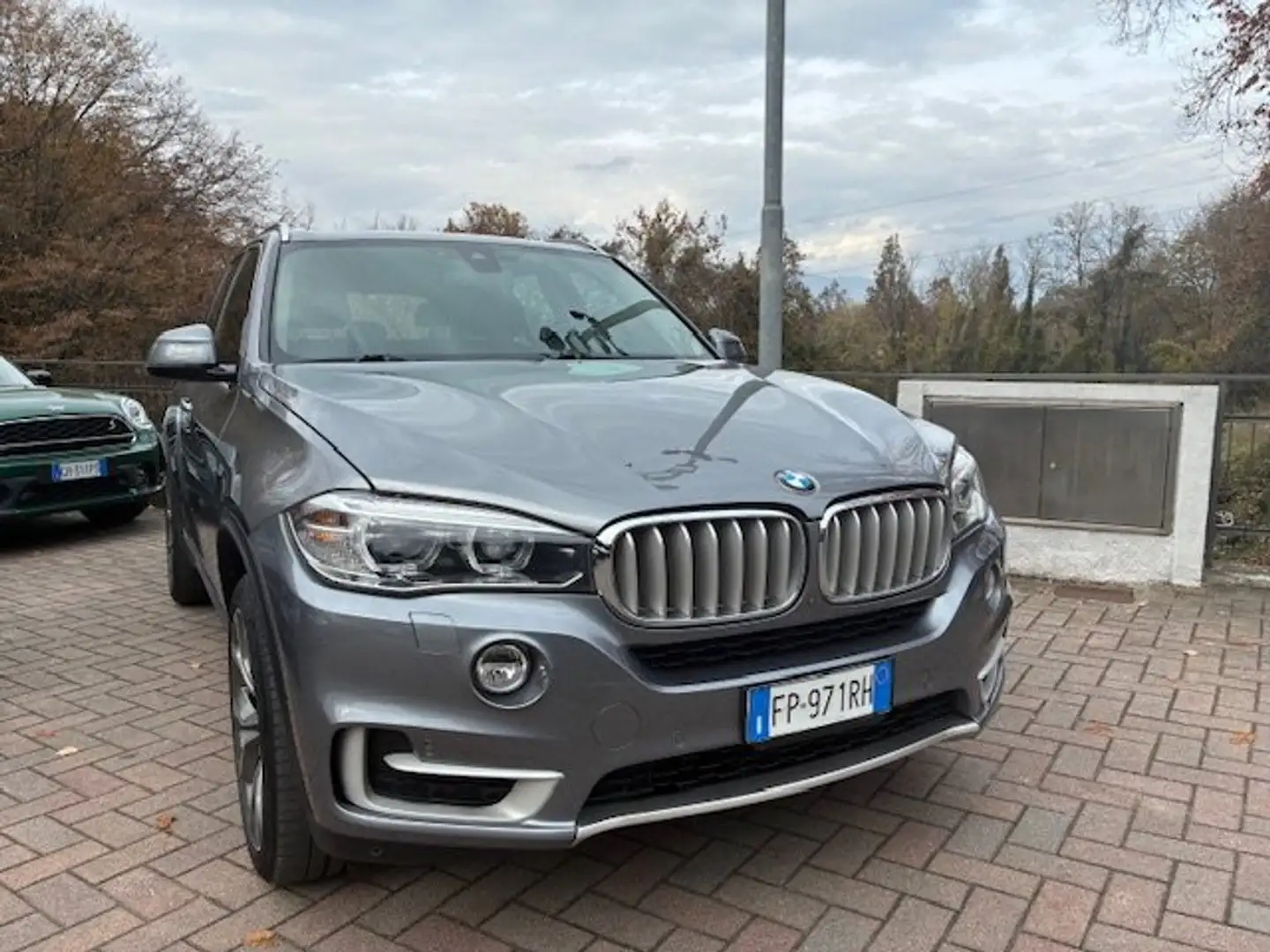 BMW X5 X5 F15 xdrive25d Experience 231cv auto Gris - 1