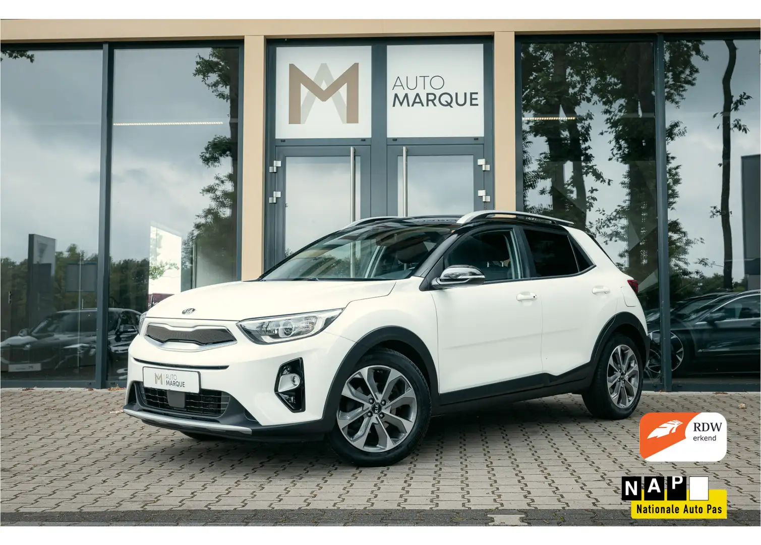 Kia Stonic 1.0 T-GDi 100PK DynamicPlusLine | Navigatie incl. Weiß - 1