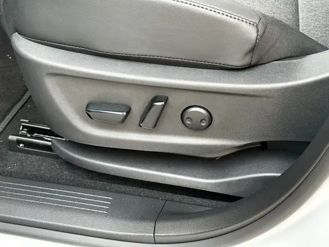 Nissan Ariya view 11