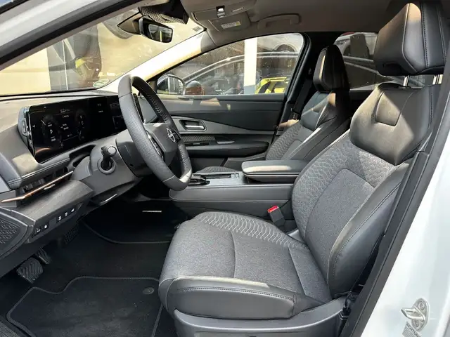 Nissan Ariya view 12