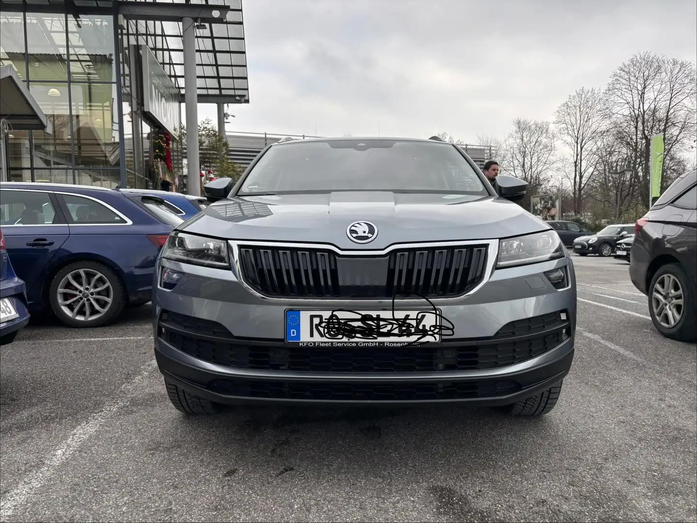 Skoda Karoq 1.5 TSI ACT DSG Style Grau - 1