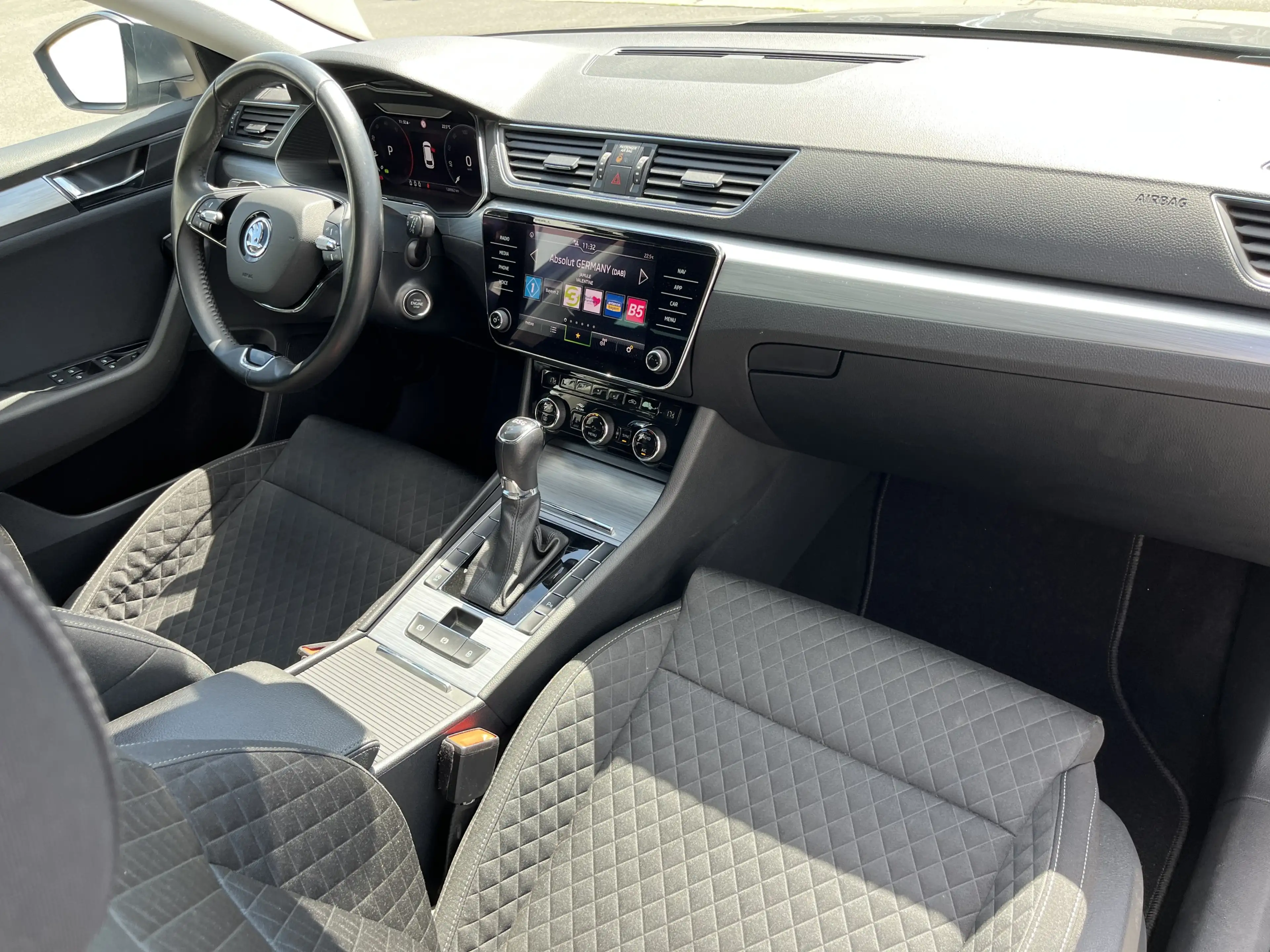 Skoda Superb Combi 2.0 TDI DSG Ambition 125€ m.20% Anz. STHZ — photo 12