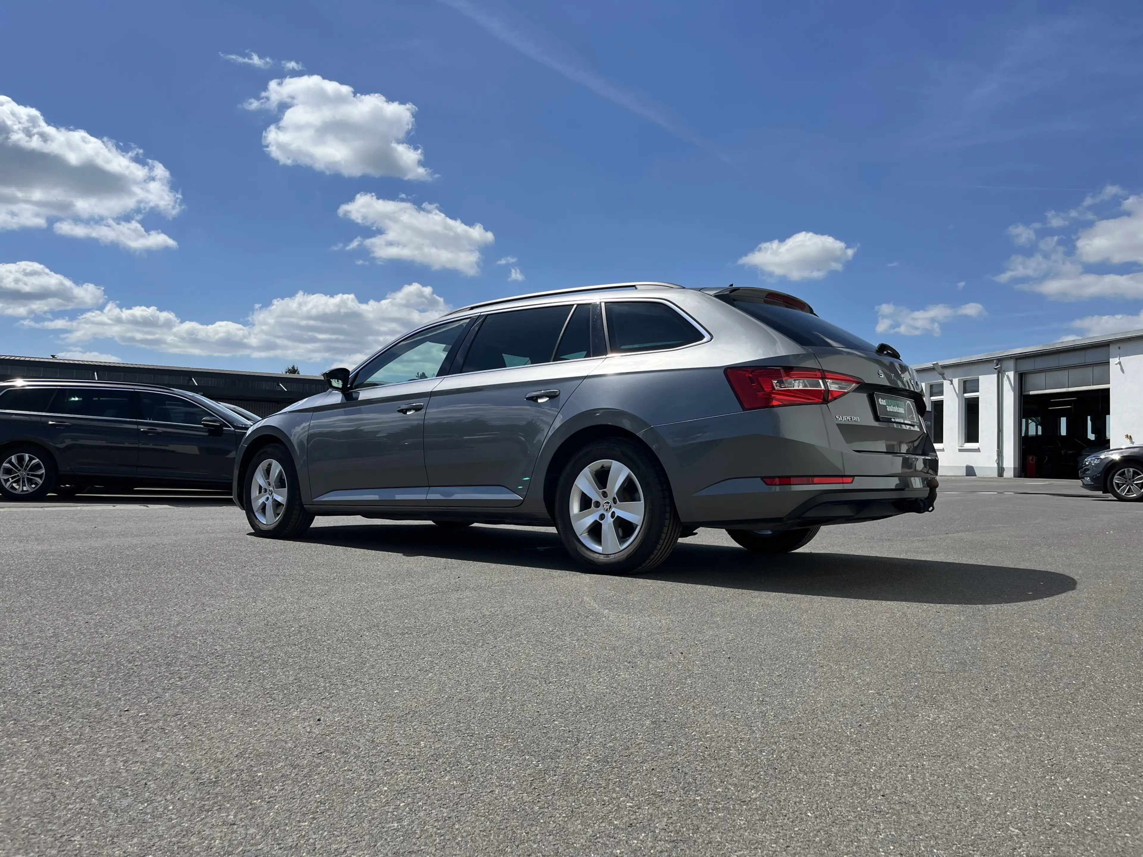 Skoda Superb Combi 2.0 TDI DSG Ambition 125€ m.20% Anz. STHZ — photo 8