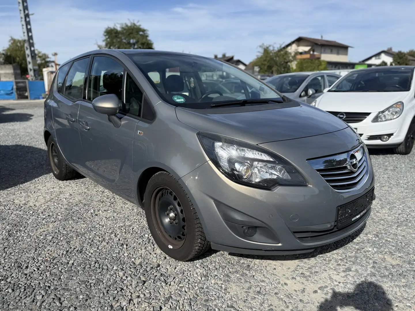 Opel Meriva Innovation Braun - 1