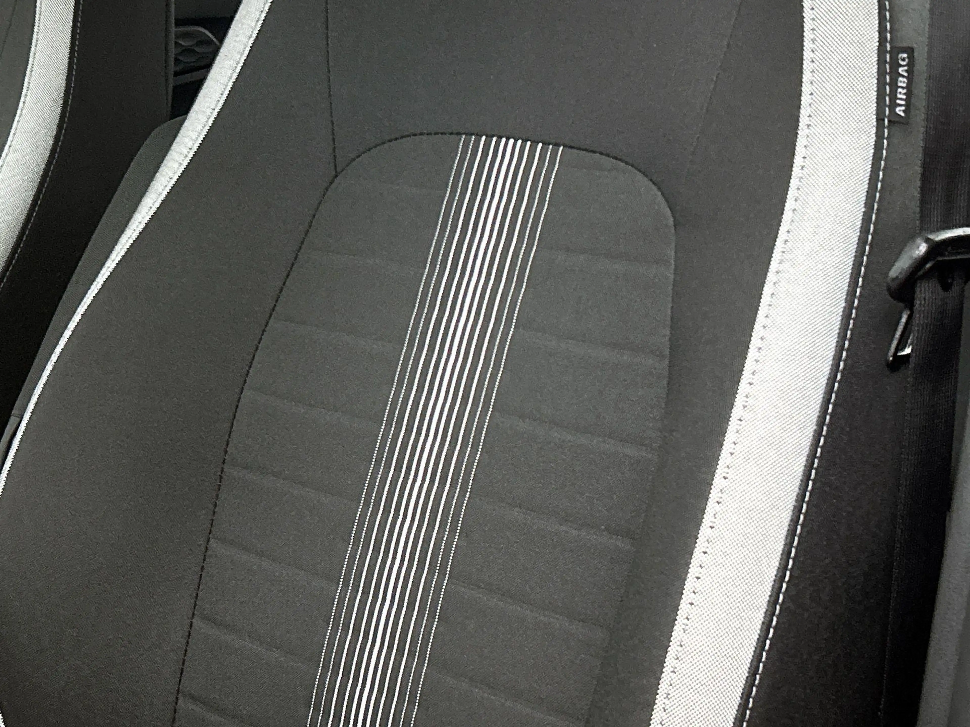 Hyundai i10 1.0i Aut. Comfort | 5-persoons | 1e-Eig. | Navi | — photo 12