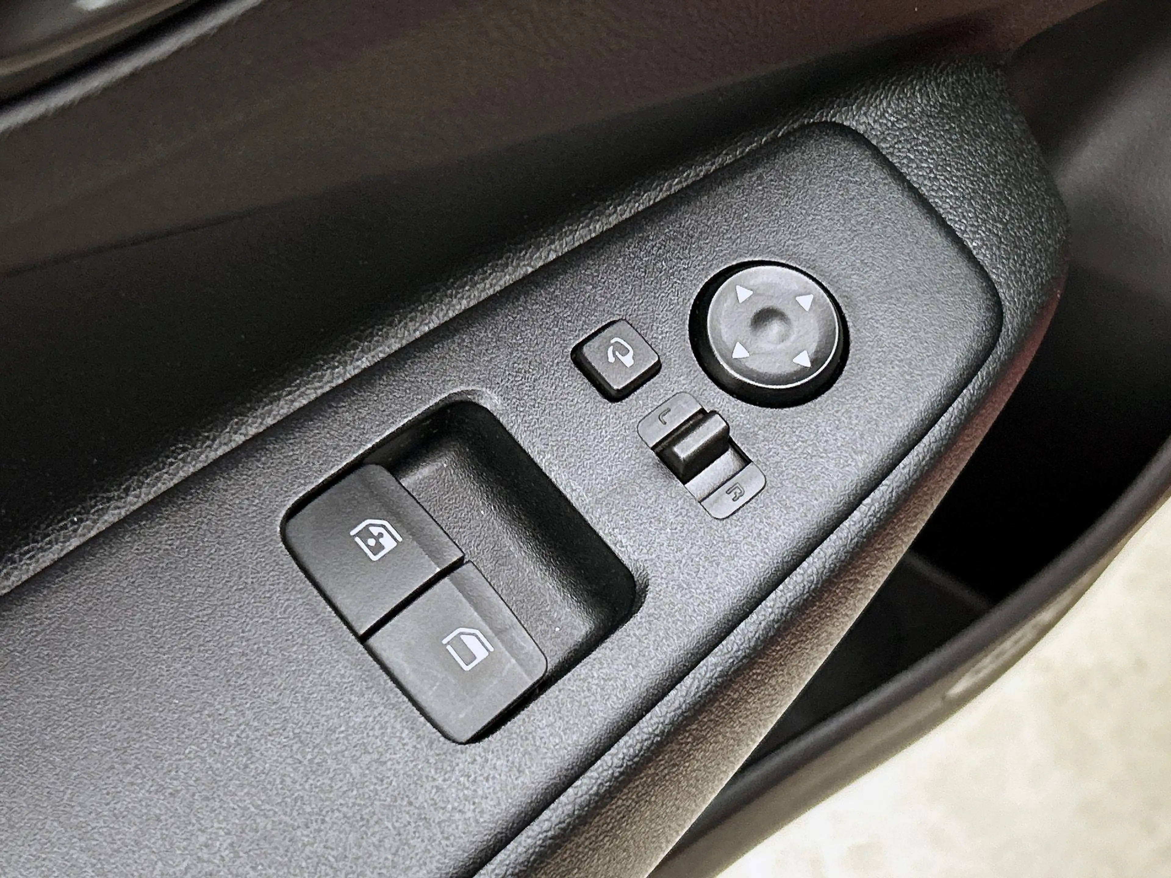 Hyundai i10 1.0i Aut. Comfort | 5-persoons | 1e-Eig. | Navi | — photo 14