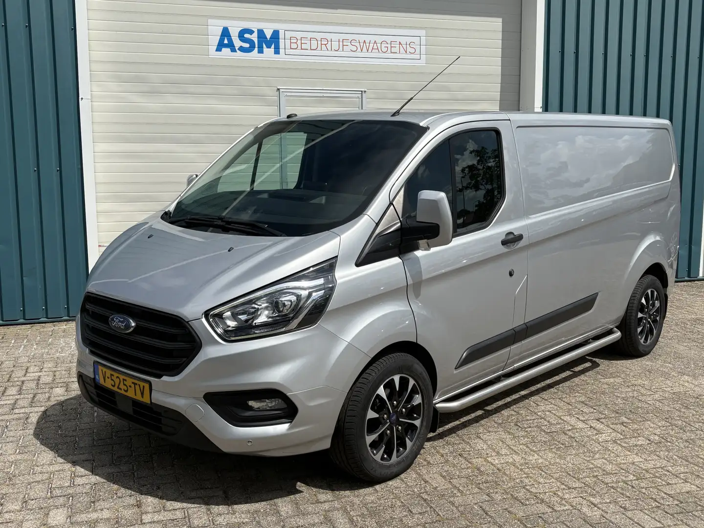 Ford Transit Custom 300 2.0 131Pk TDCI L2H1 Trend / Cruise / Airco / N Grijs - 2