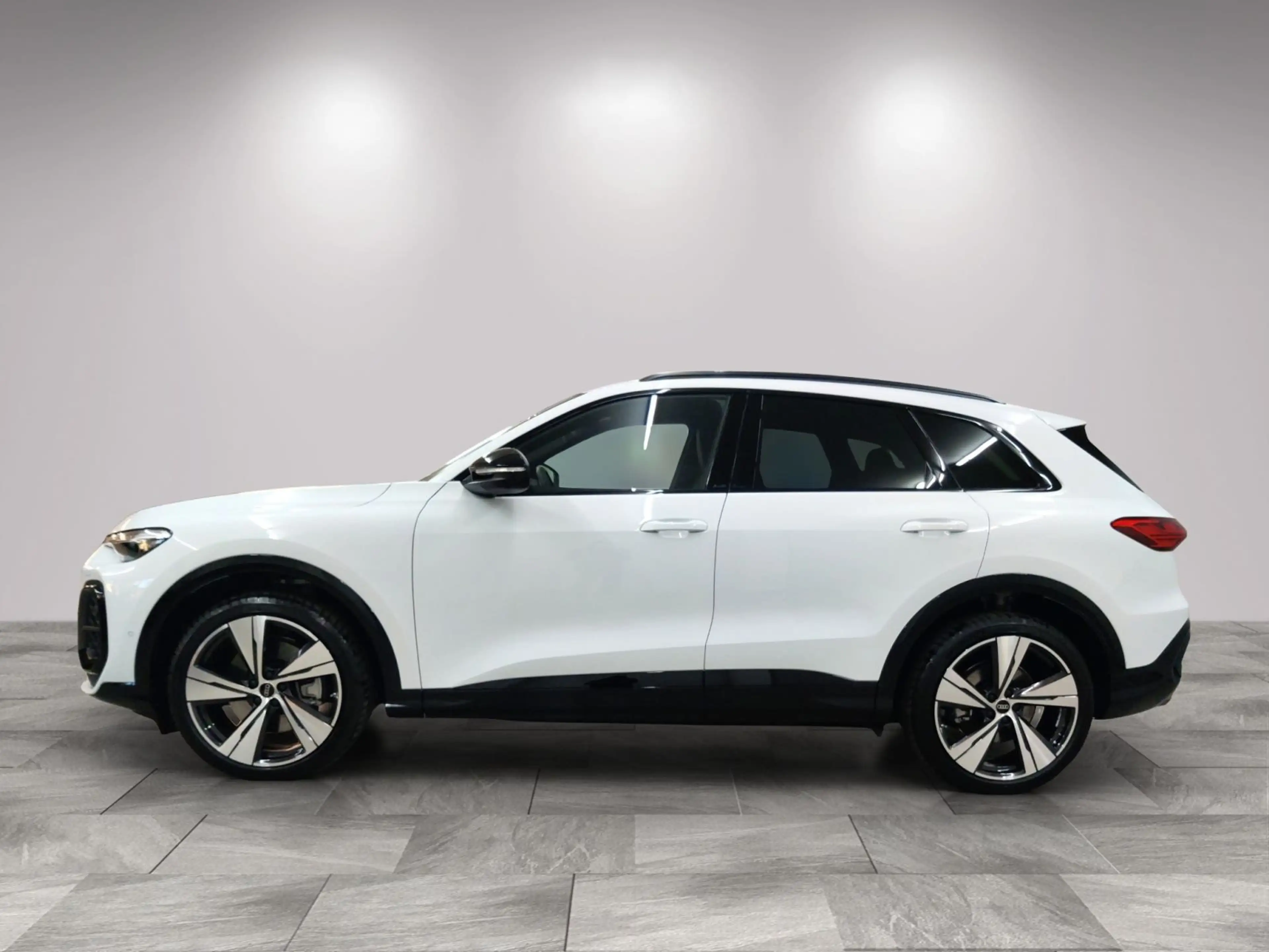 Audi Q5 S line TDI qu. edition one LED+/Tech pro/Luft — photo 4