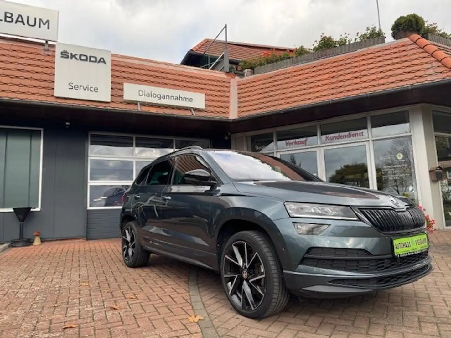 Skoda Karoq Sportline 1,5 TSI DSG 110kw/LED-Navi-ACC Grau - 2