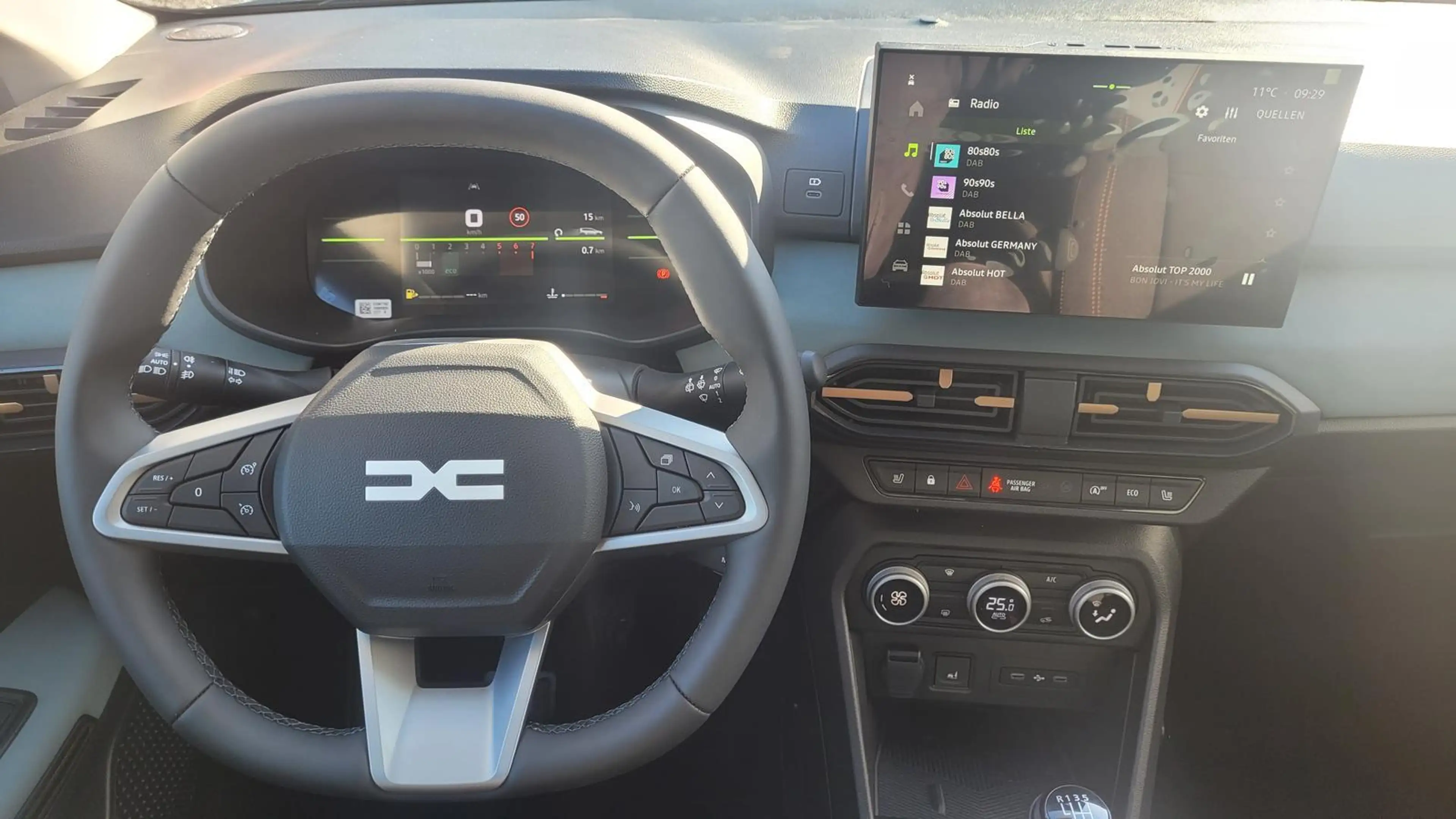 Dacia Jogger Extreme TCe110 MJ26 7-Sitzer + Winterpaket 81 k... — photo 9