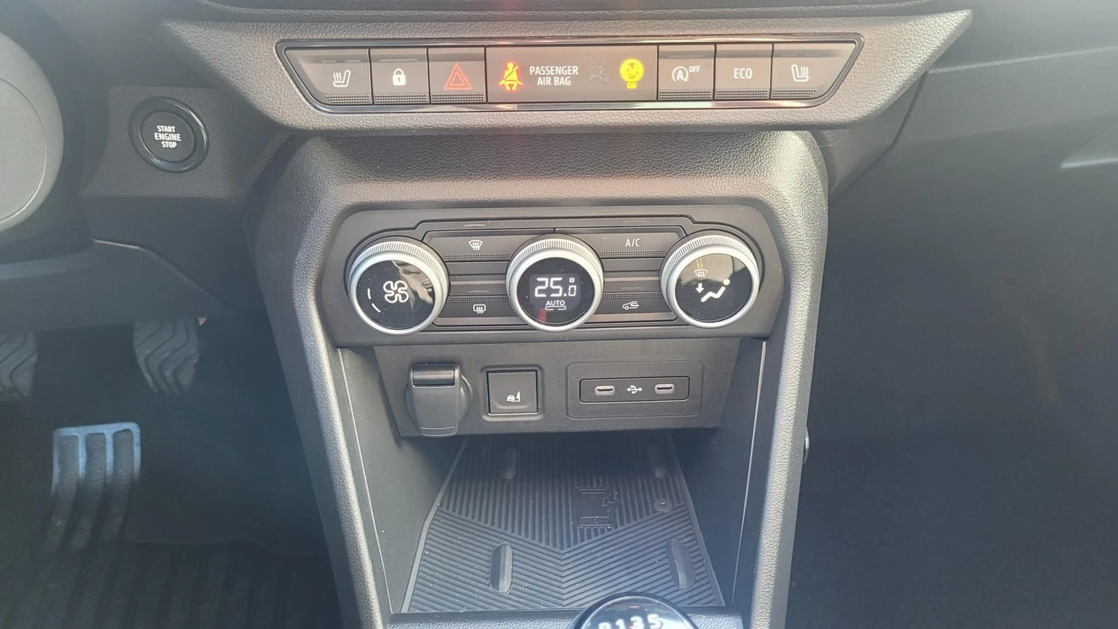 Dacia Jogger Extreme TCe110 MJ26 7-Sitzer + Winterpaket 81 k... — photo 6