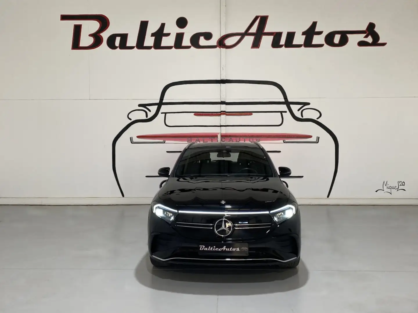 Mercedes-Benz EQA 300 4matic Noir - 2