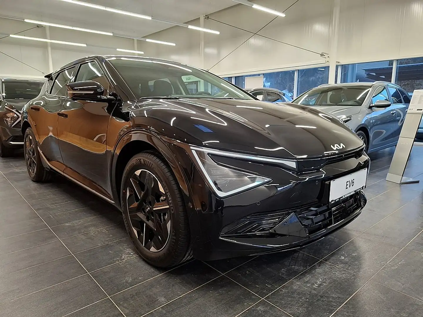 Kia EV6 AWD 84kWh Long Range Air Plus Aut. 2025 Schwarz - 2