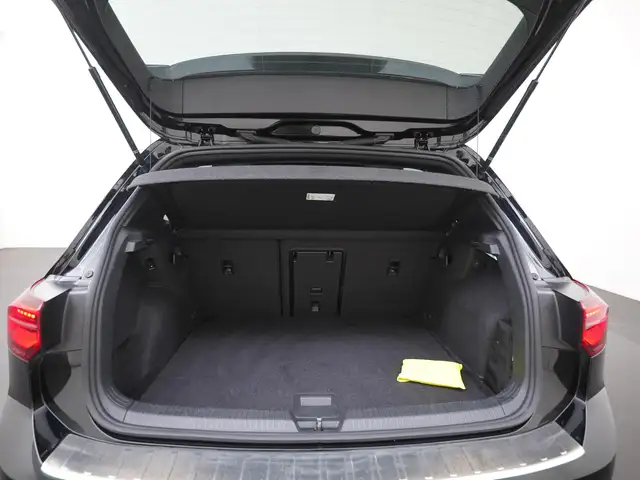 Volkswagen Golf view 28