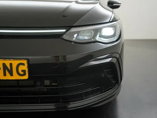 Volkswagen Golf view 24