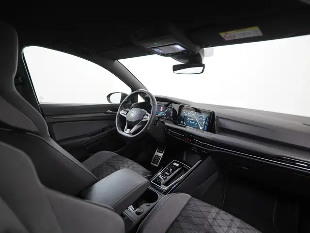 Volkswagen Golf view 2