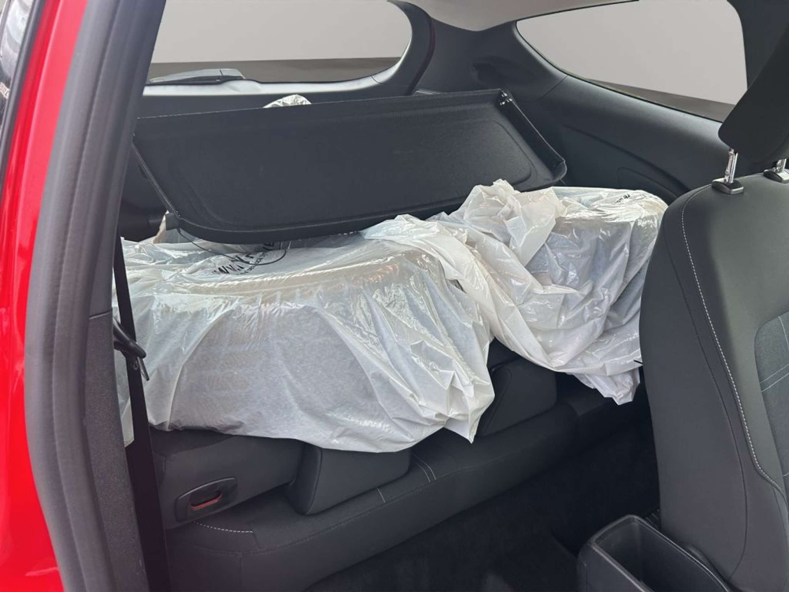 Fahrzeugabbildung Ford Fiesta 1.1 S&S TREND *KLIMA+AUDIOSYSTEM* - mit KI generiert/bearbeitet