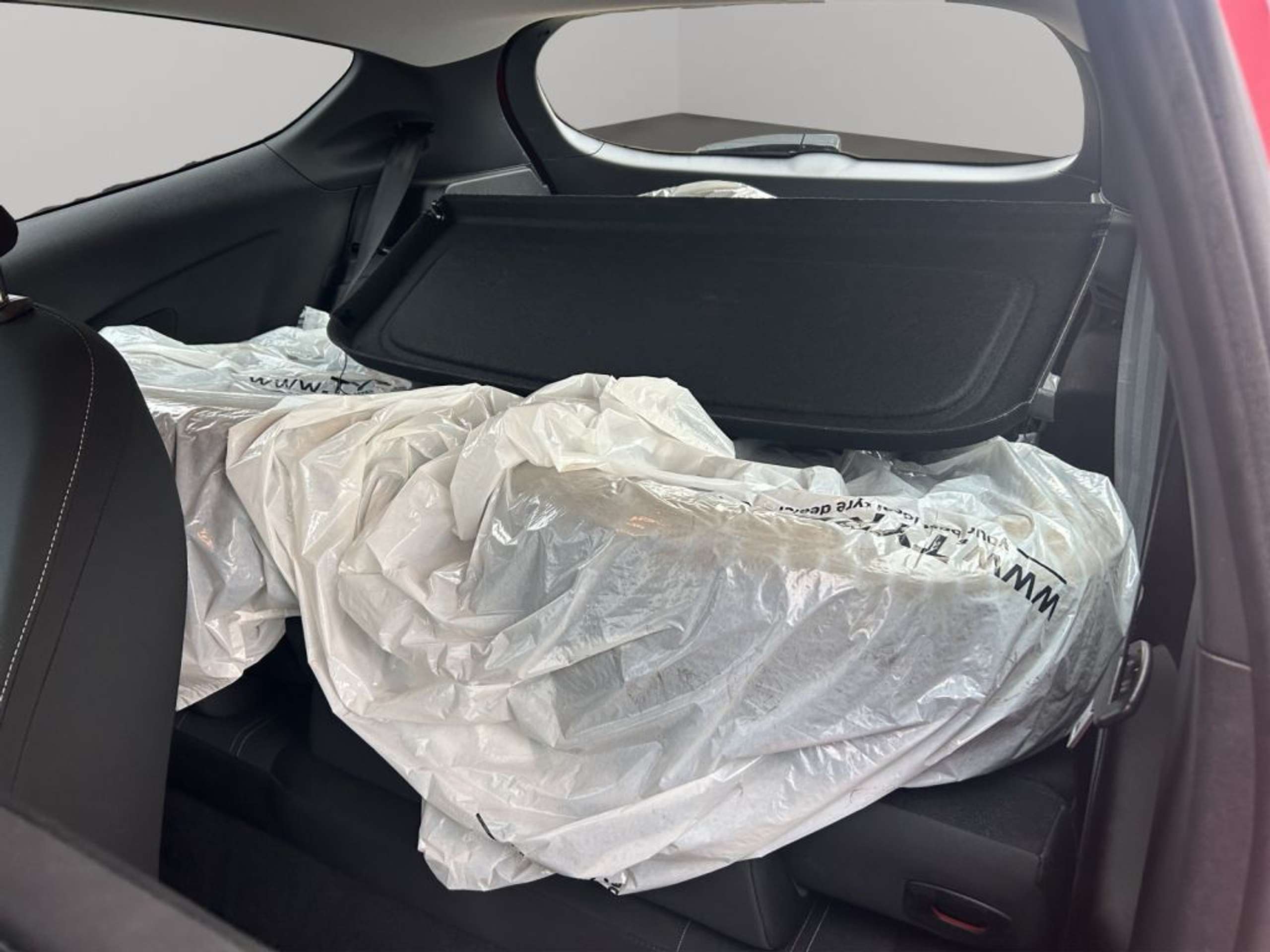 Fahrzeugabbildung Ford Fiesta 1.1 S&S TREND *KLIMA+AUDIOSYSTEM* - mit KI generiert/bearbeitet